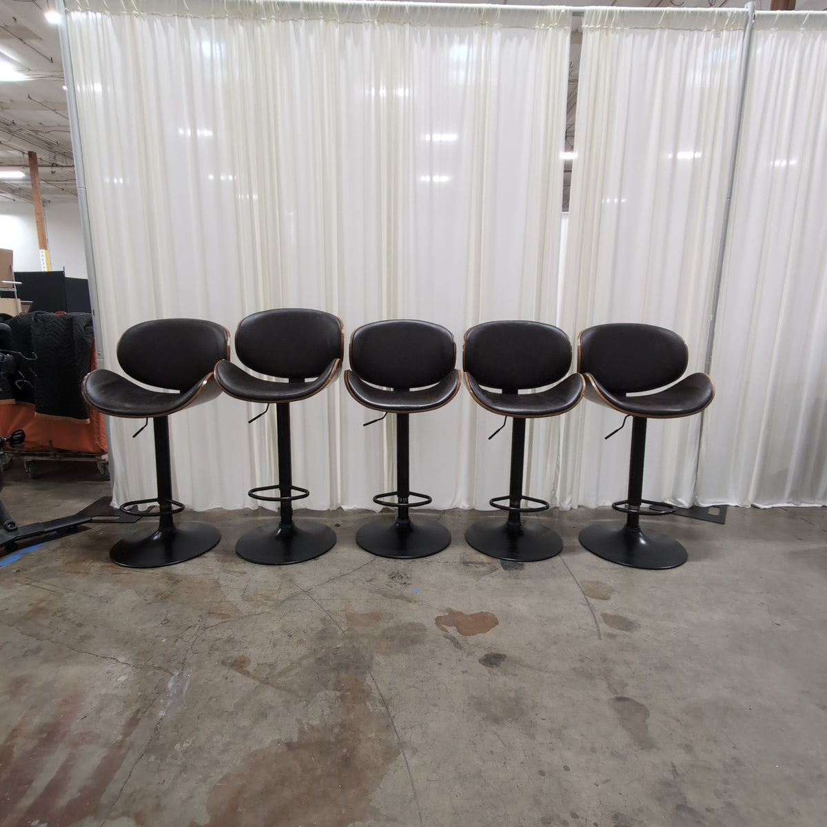 Curved Wood Back Adjustable Bar Stool