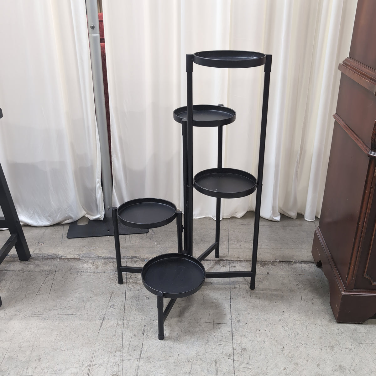 Black Metal Five-Tier Plant Stand
