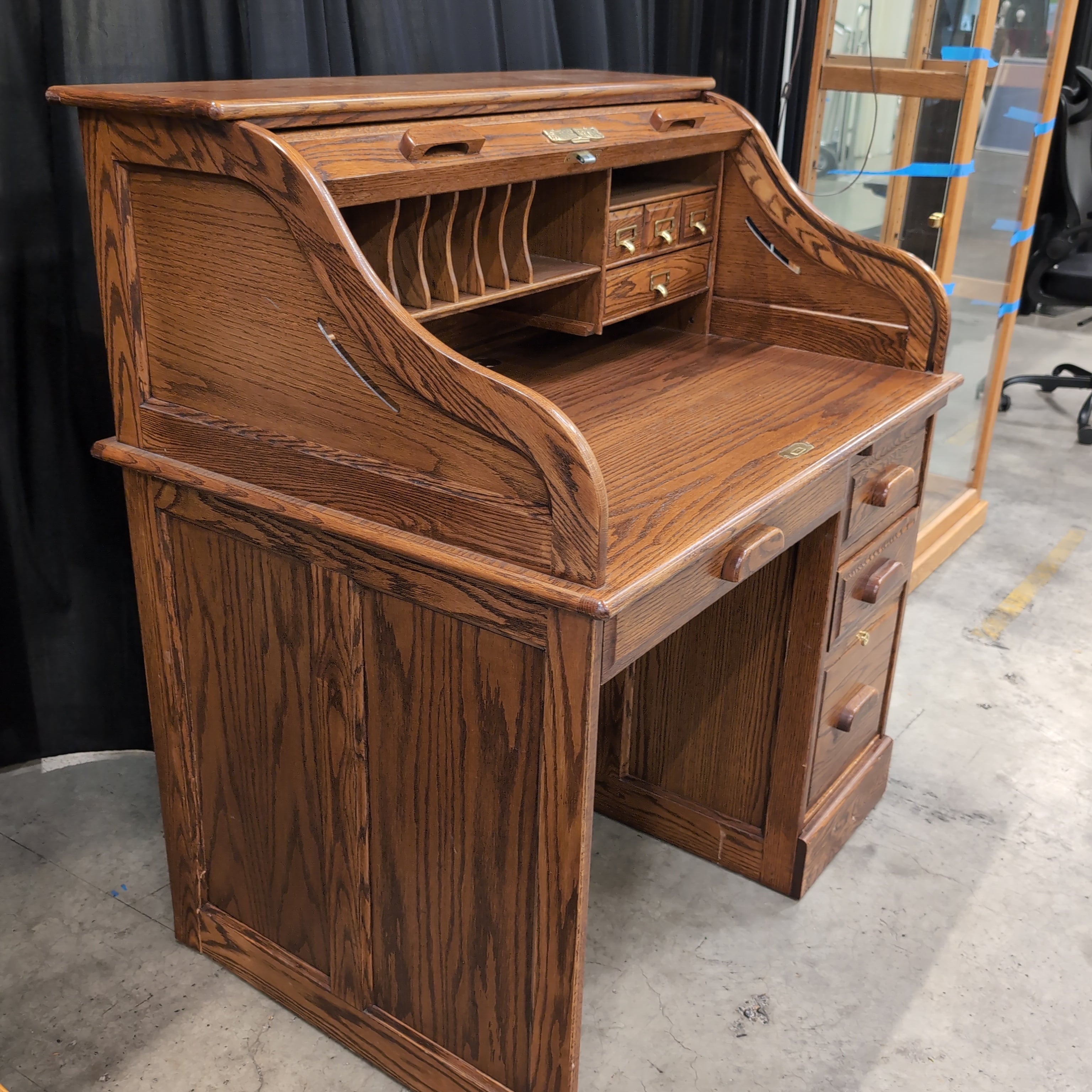 Oak Roll-Top Desk with Multiple Drawers