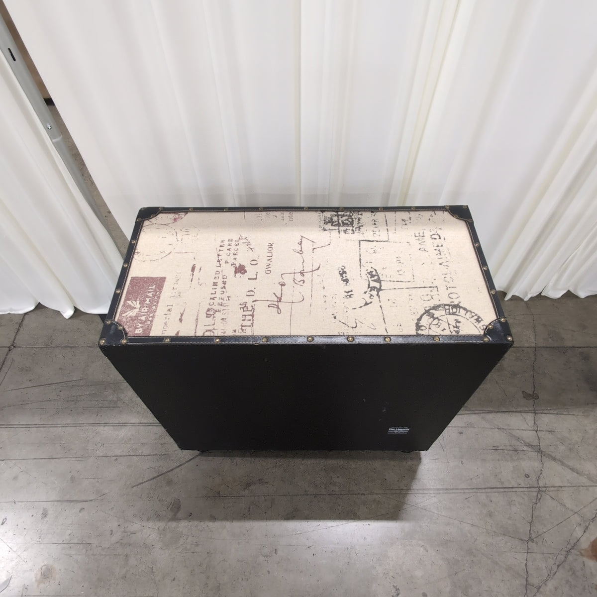 Vintage Style Three-Drawer Accent Chest with Trunk Details