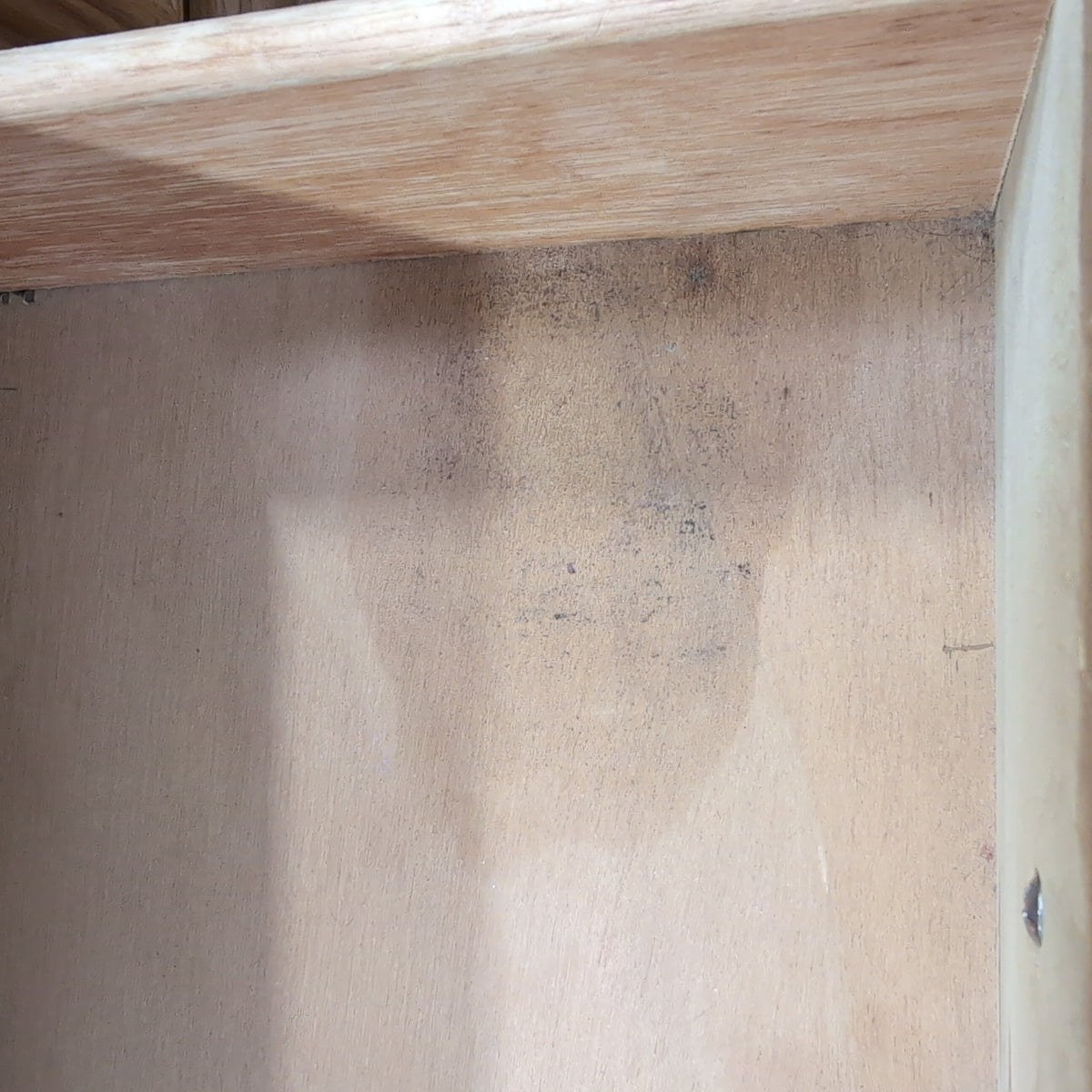 Traditional Wood Dresser with Center Cabinet Doors