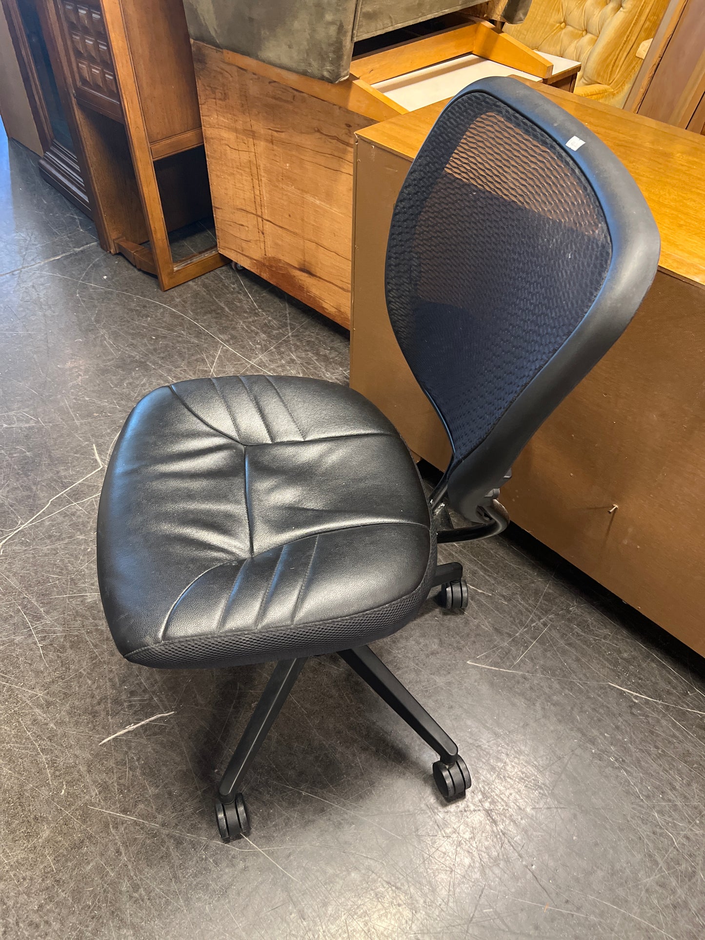 Black Mesh Office Chair with Faux Leather Seat
