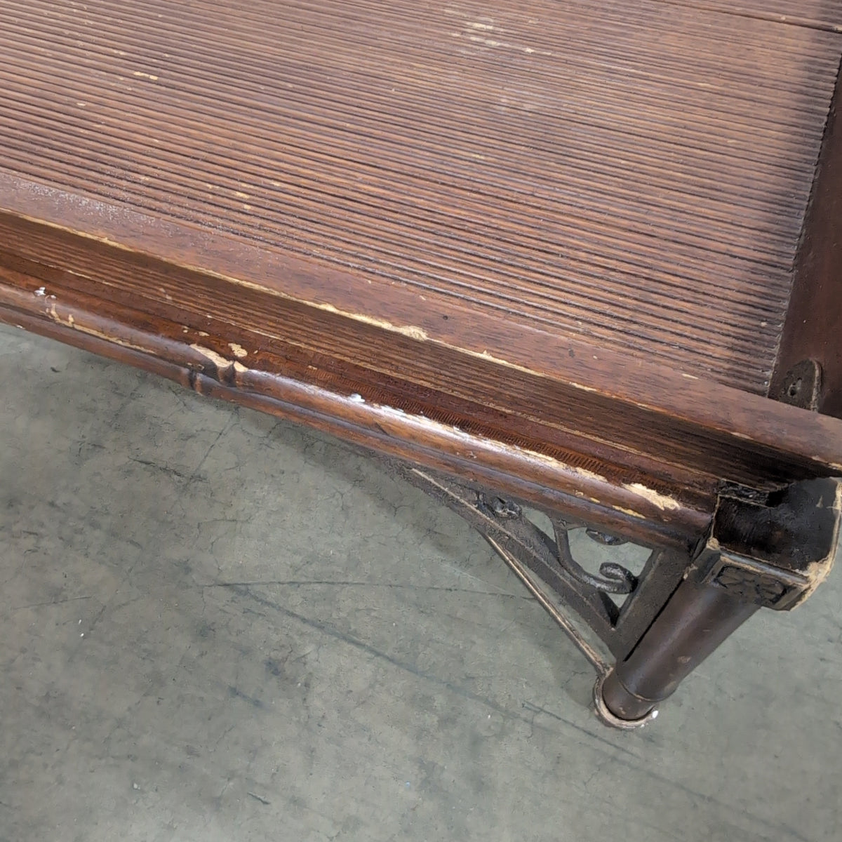 Bamboo Style Dark Wood Coffee Table with Tray Top