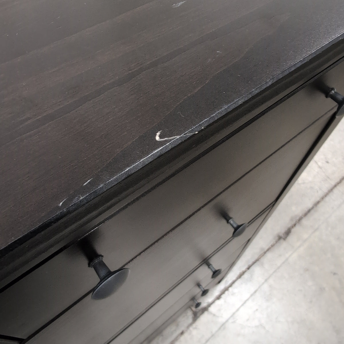Black Six-Drawer Contemporary Dresser with Round Knobs