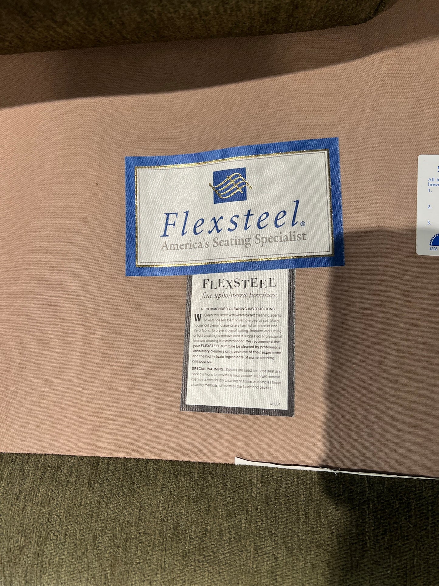 Flex Steel Love Seat, Gray