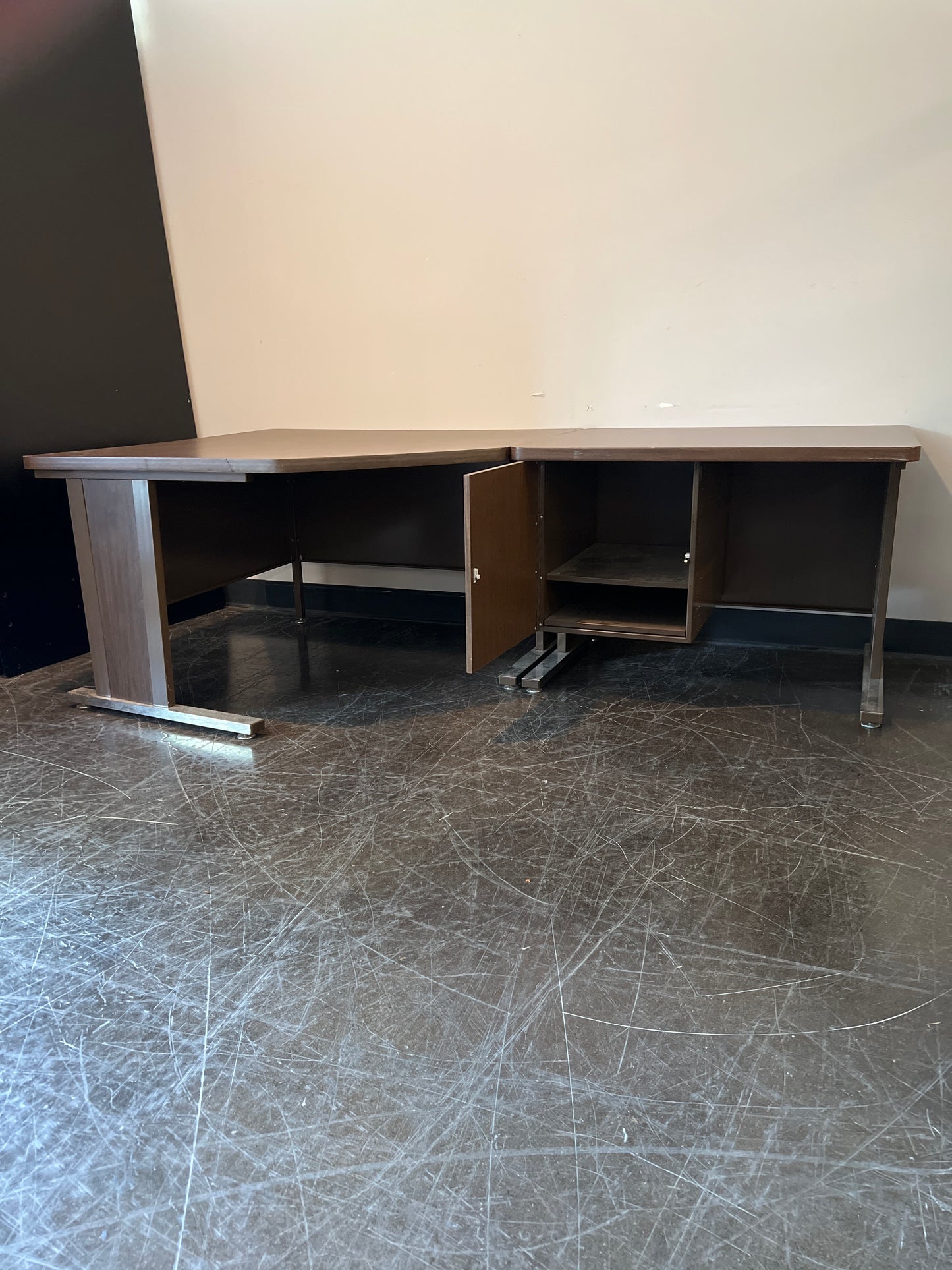 L-Shaped Laminate Office Desk with Metal Base