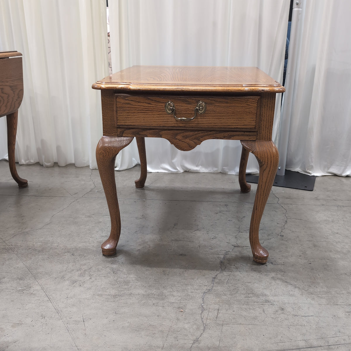 Traditional Light Oak End Table with Cabriole Legs