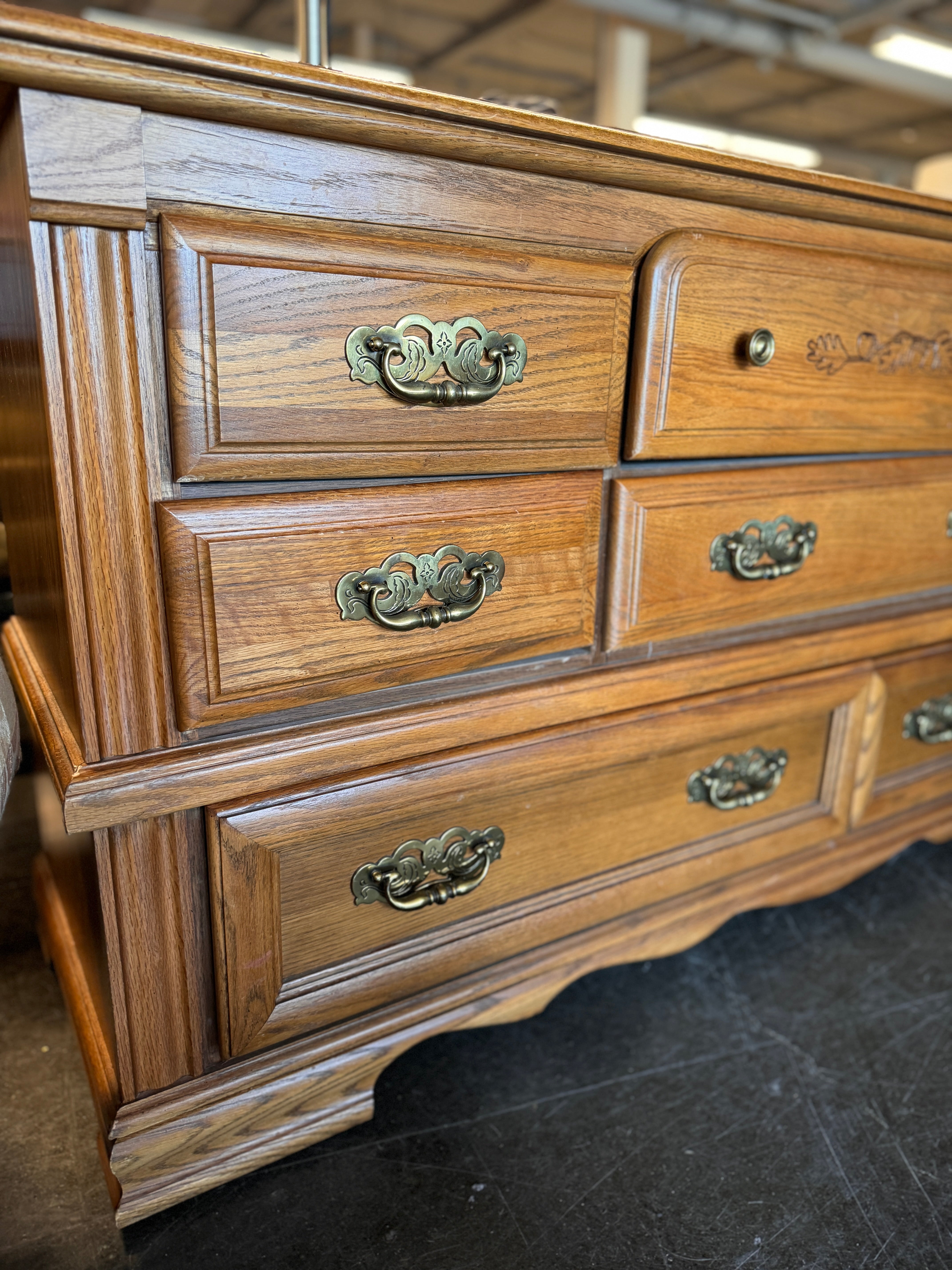 Vintage Americana Dresser With Mirror
