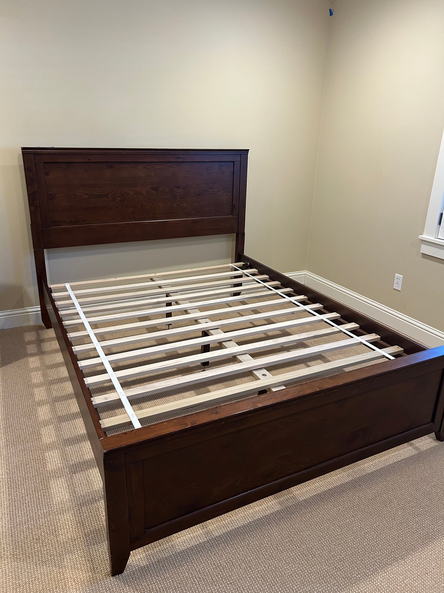 Pottery Barn Teen: Hampton Simple Bed, Dark Walnut
