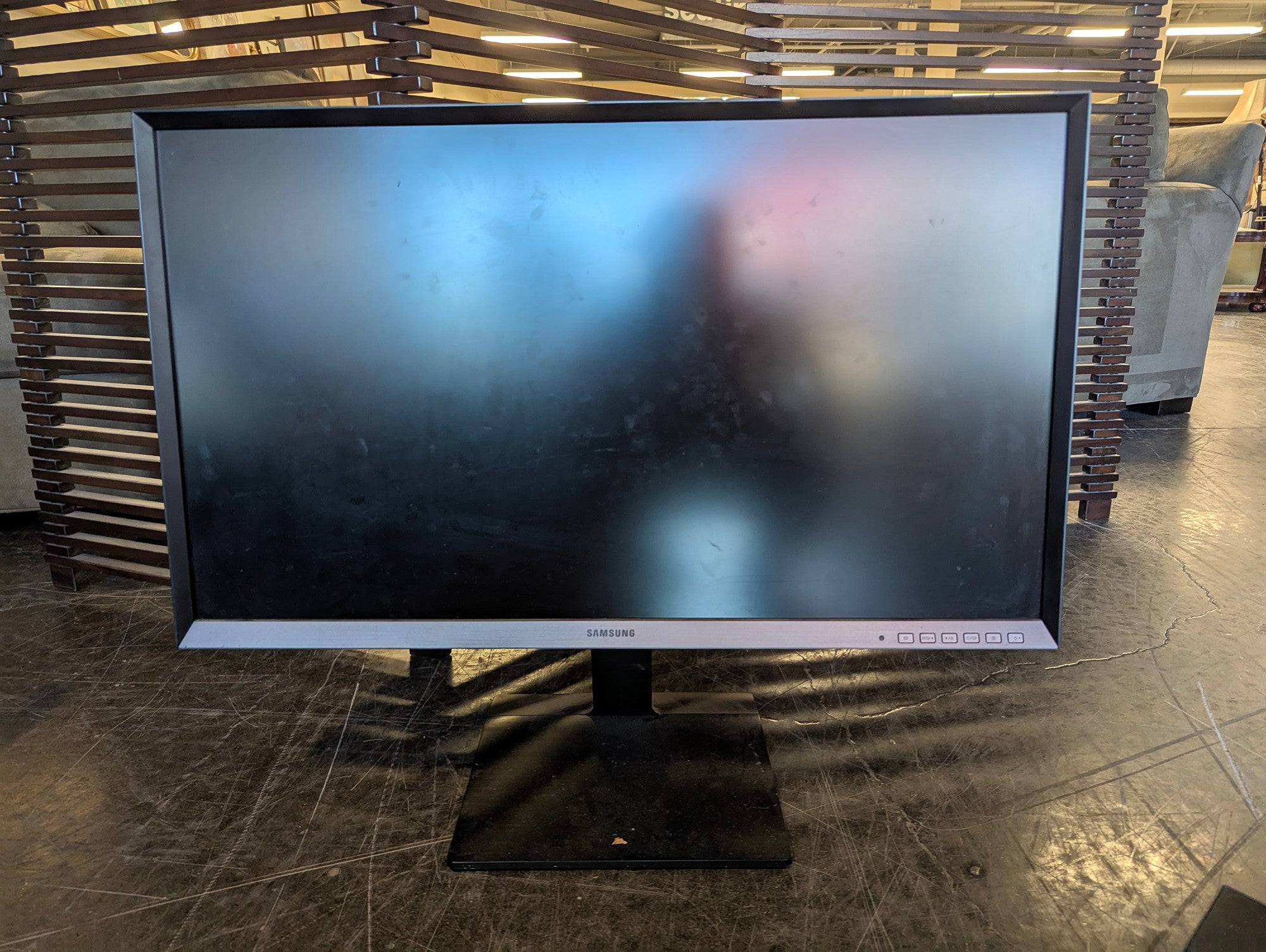 SAMSUNG S32D850T 32” Flat-Panel Display Monitor