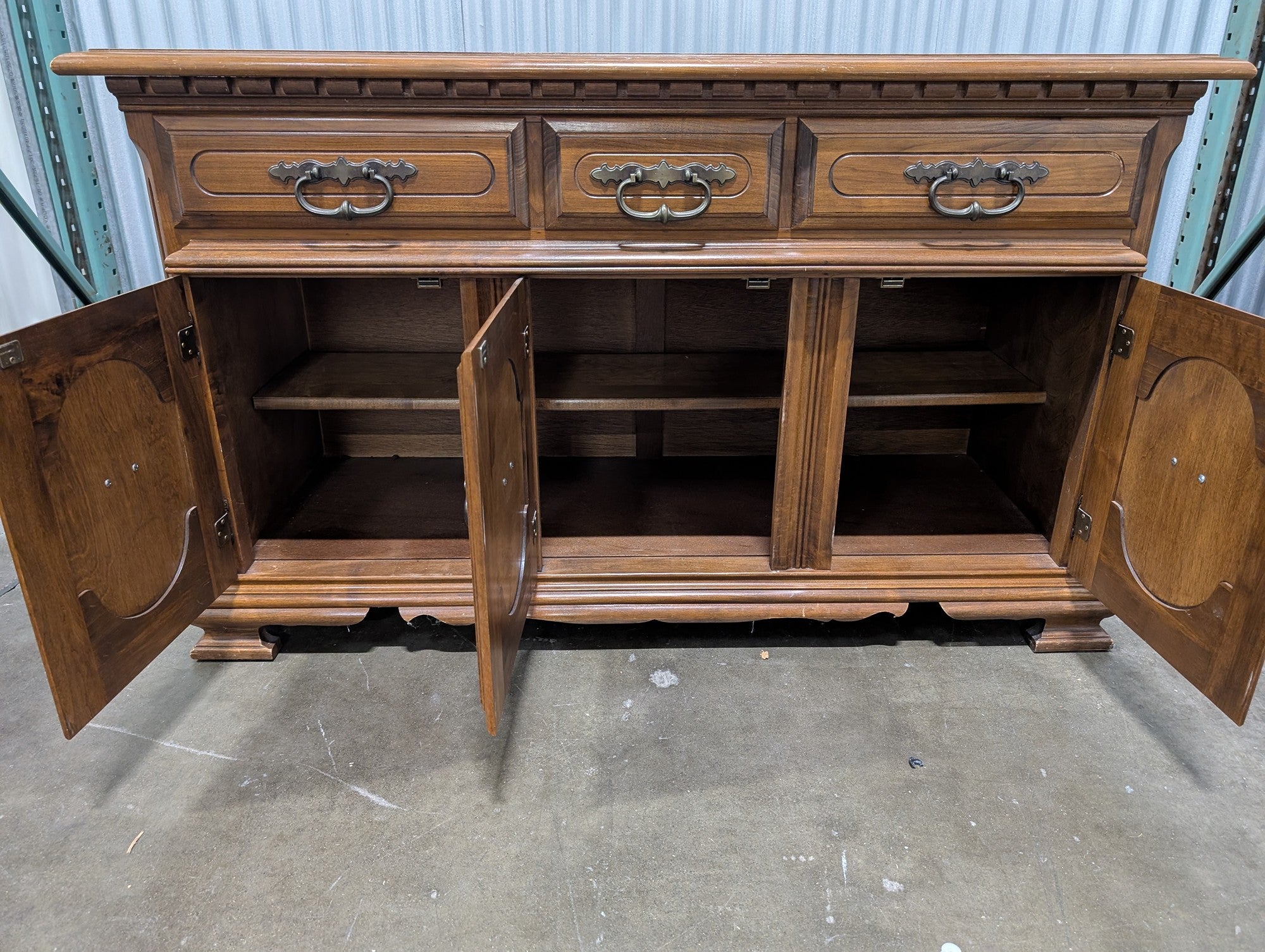 Flint Ridge Furniture Ornate Traditional Wood Buffet Sideboard Cabinet