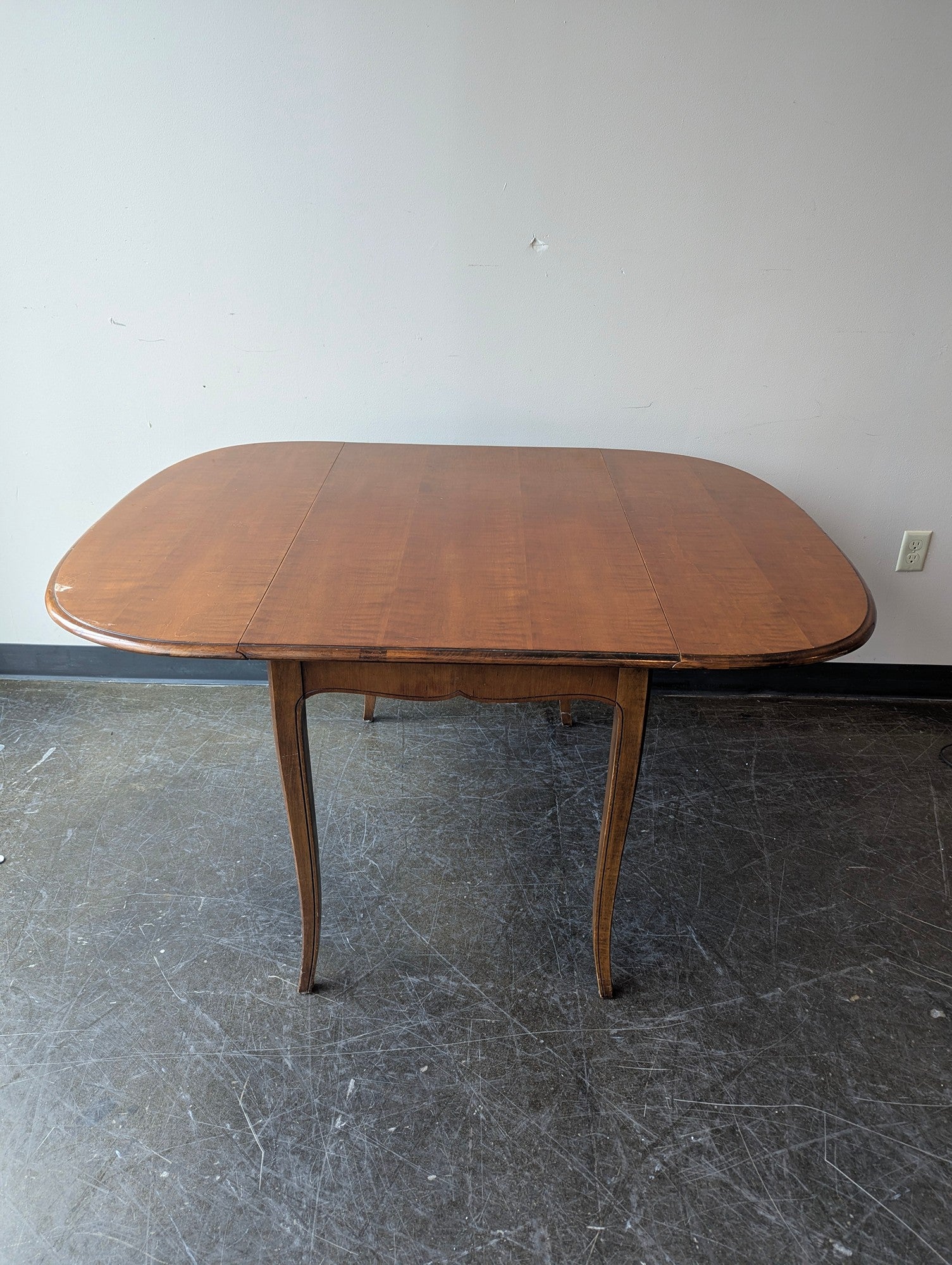 Vintage Hardwood Drop-Leaf Dining Table with Cabriole Legs