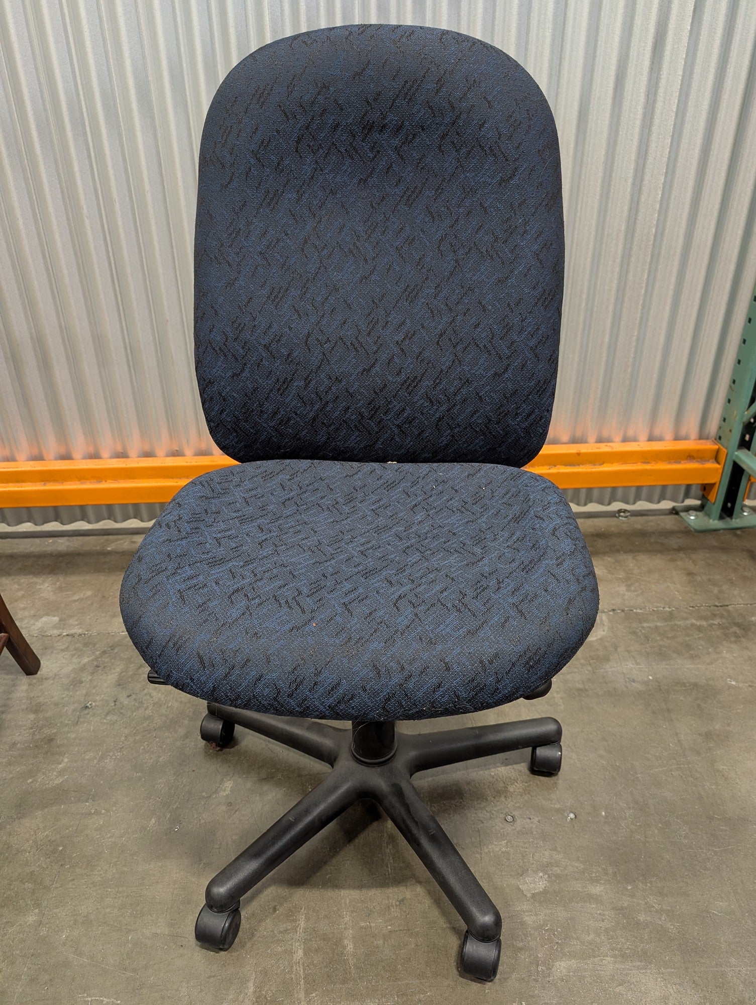 Adjustable Blue Patterned Fabric Swivel Office Task Chair