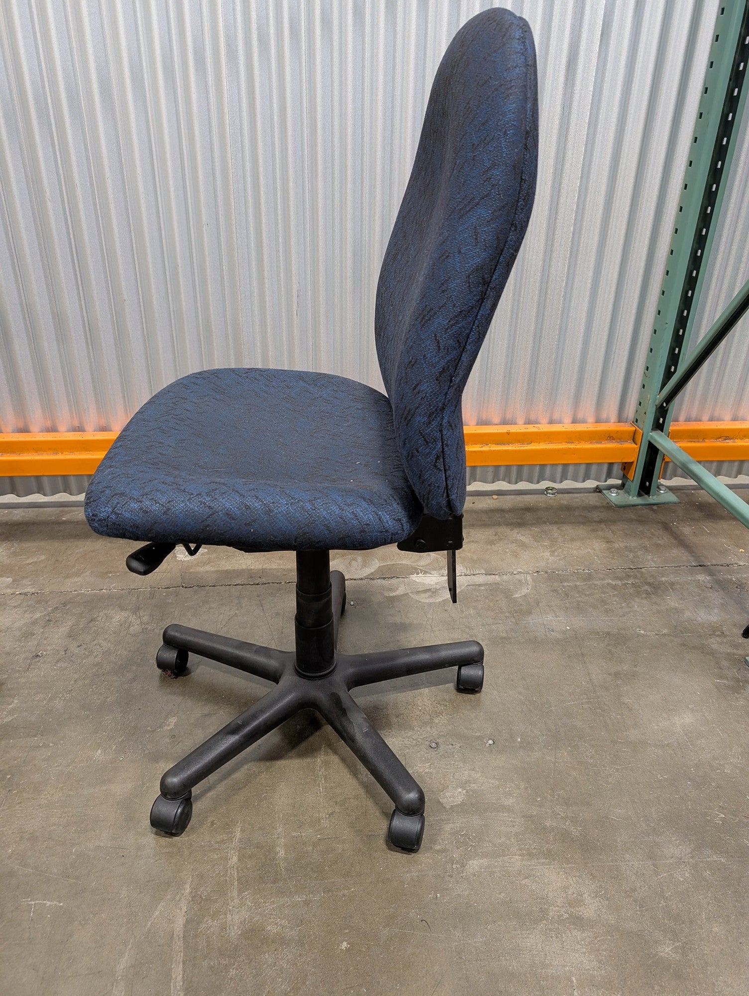 Adjustable Blue Patterned Fabric Swivel Office Task Chair