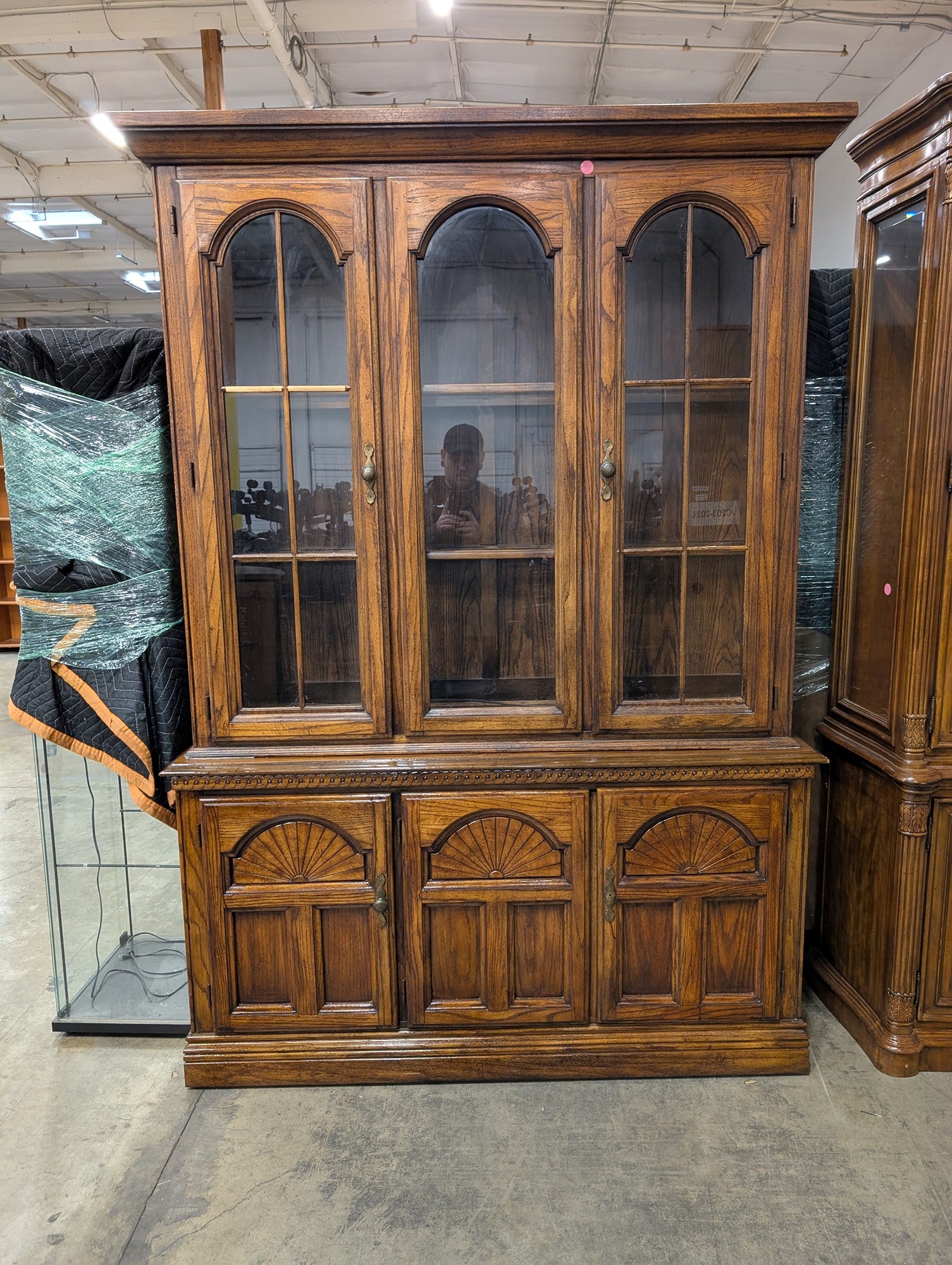 Traditional Renfrew Hall China Cabinet