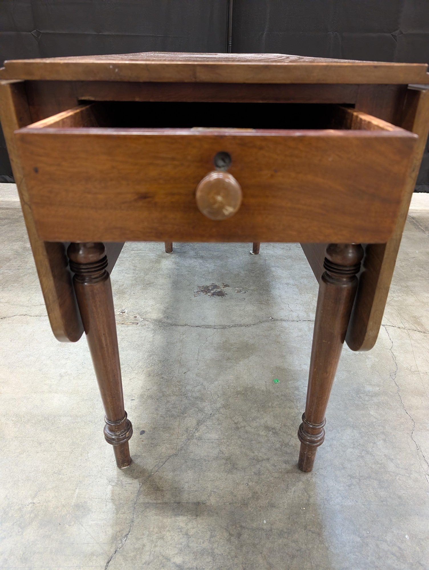 Vintage Style Wood Drop Leaf Accent Table with Drawer