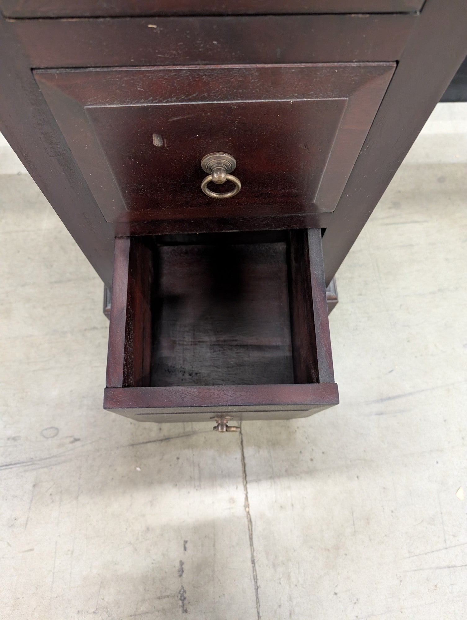 Traditional Tall Wood Lingerie Chest with 7 Drawers, Mahogany Finish