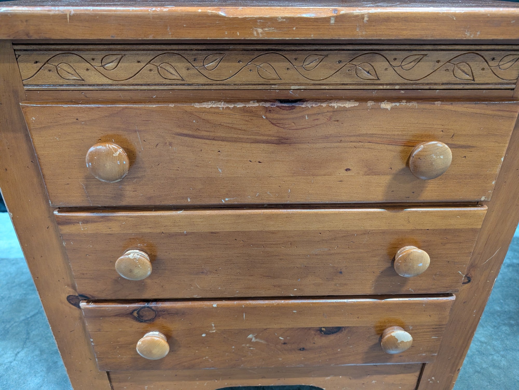 Rustic Pine Wood 3-Drawer Nightstand Chest