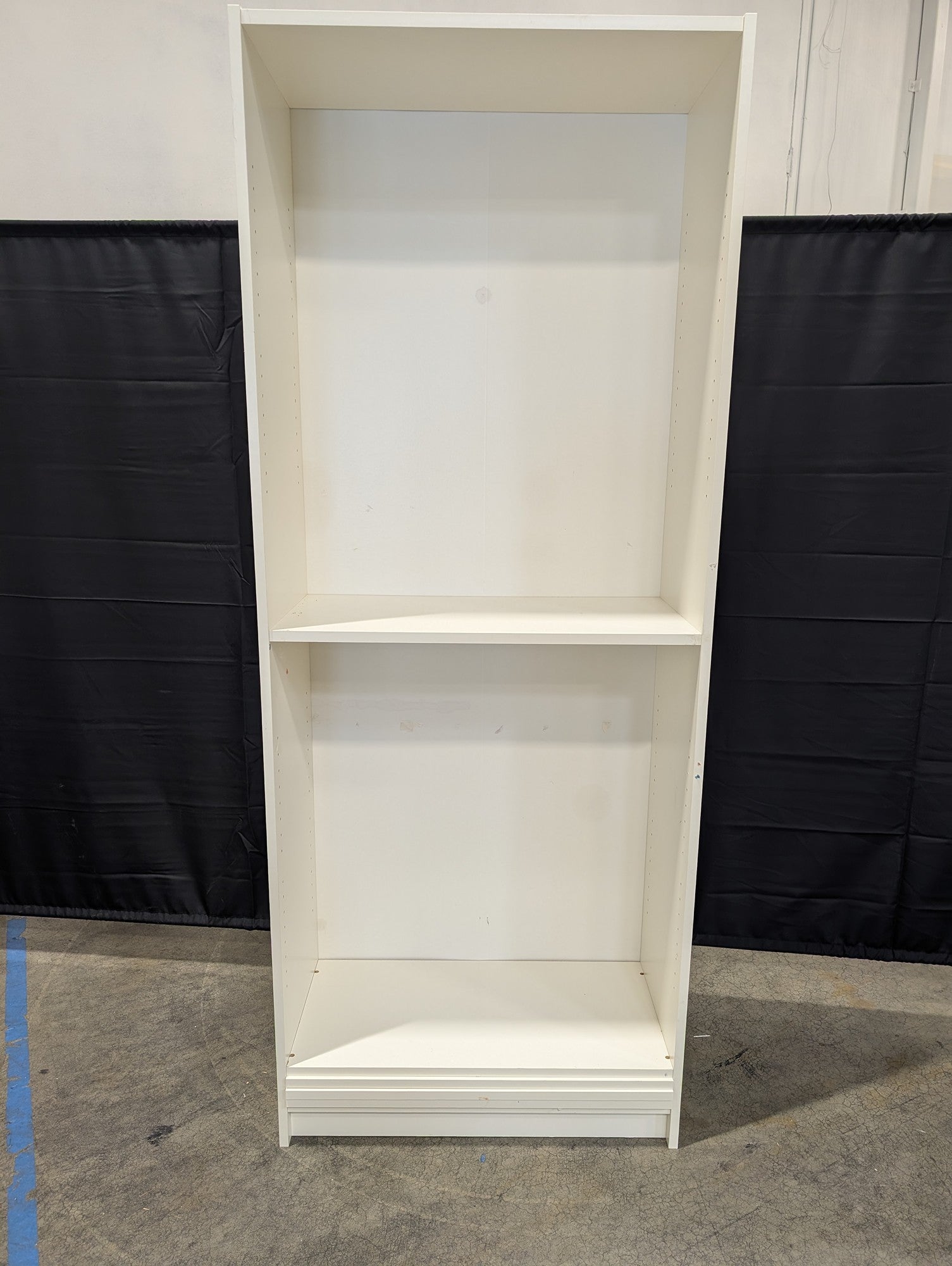 Versatile White Storage Bookcase with Adjustable Shelves
