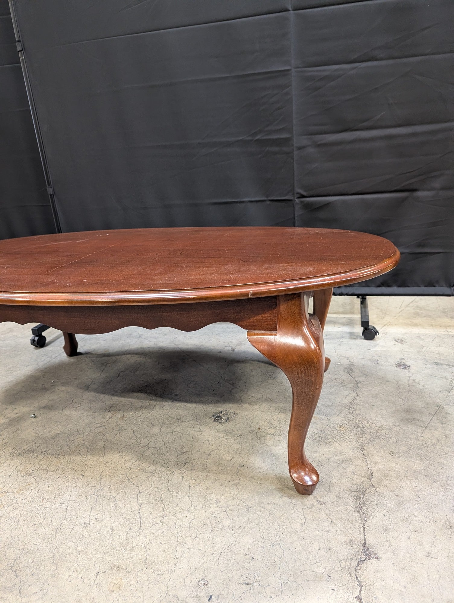 Classic Oval Wood Coffee Table with Cabriole Legs