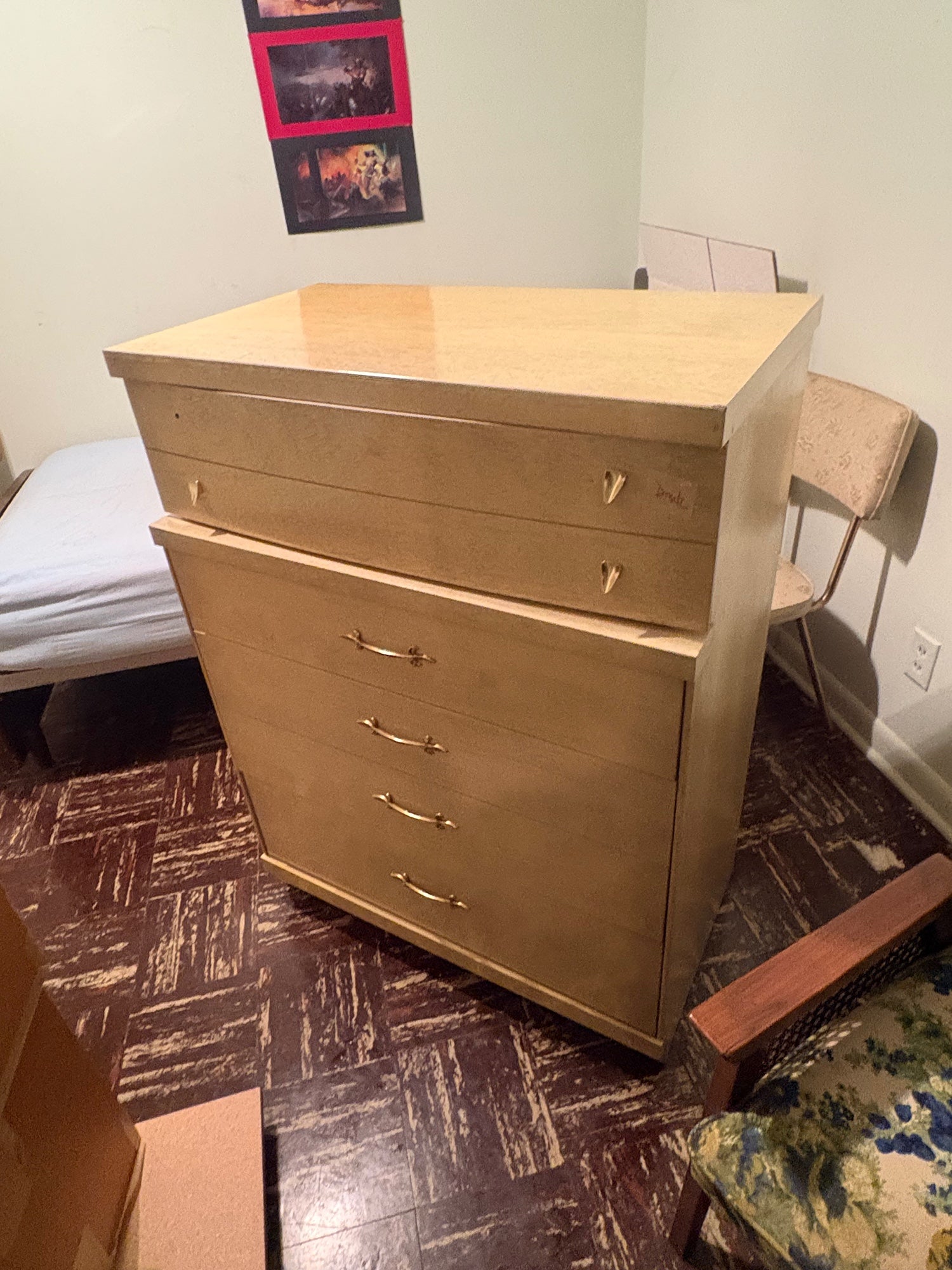 Bassett Vintage Light Wood Stained Four-Drawer Chest of Drawers
