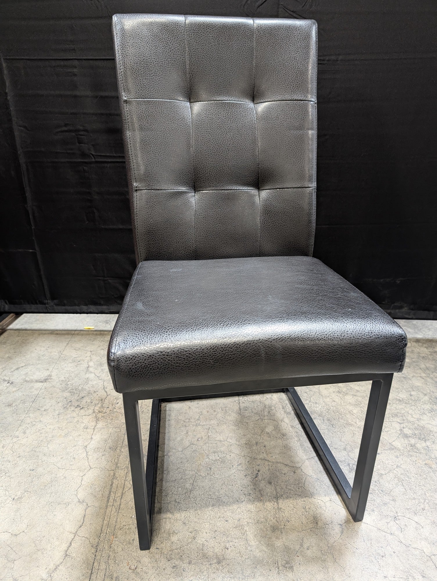 Contemporary Tufted Upholstered Dining Chair with Sled Base