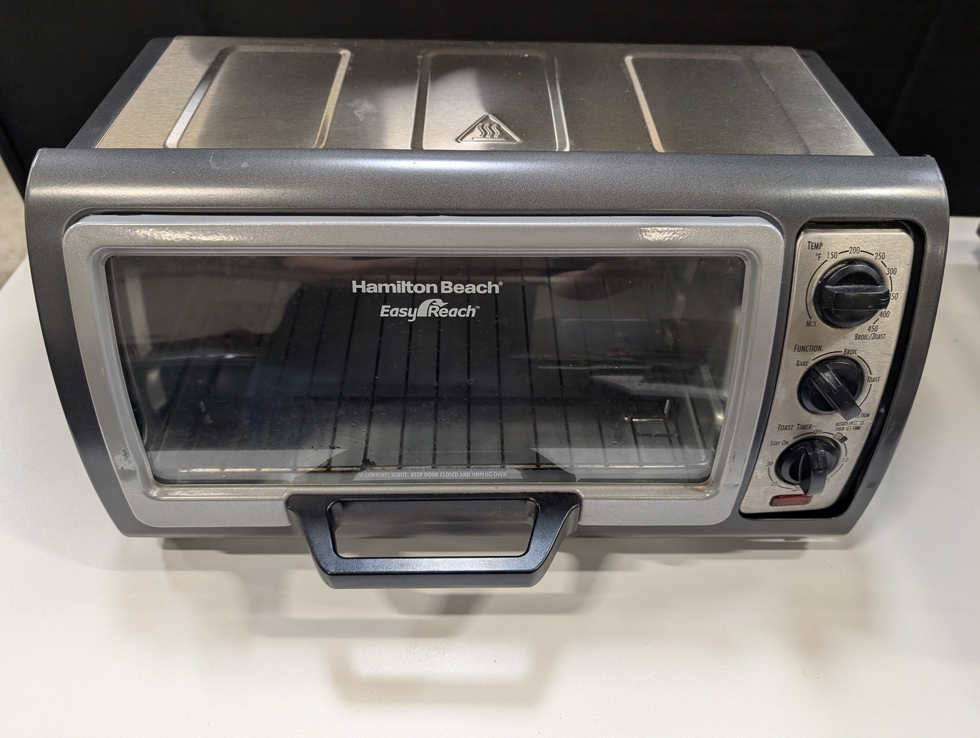 Hamilton Beach Easy Reach Countertop Toaster Oven