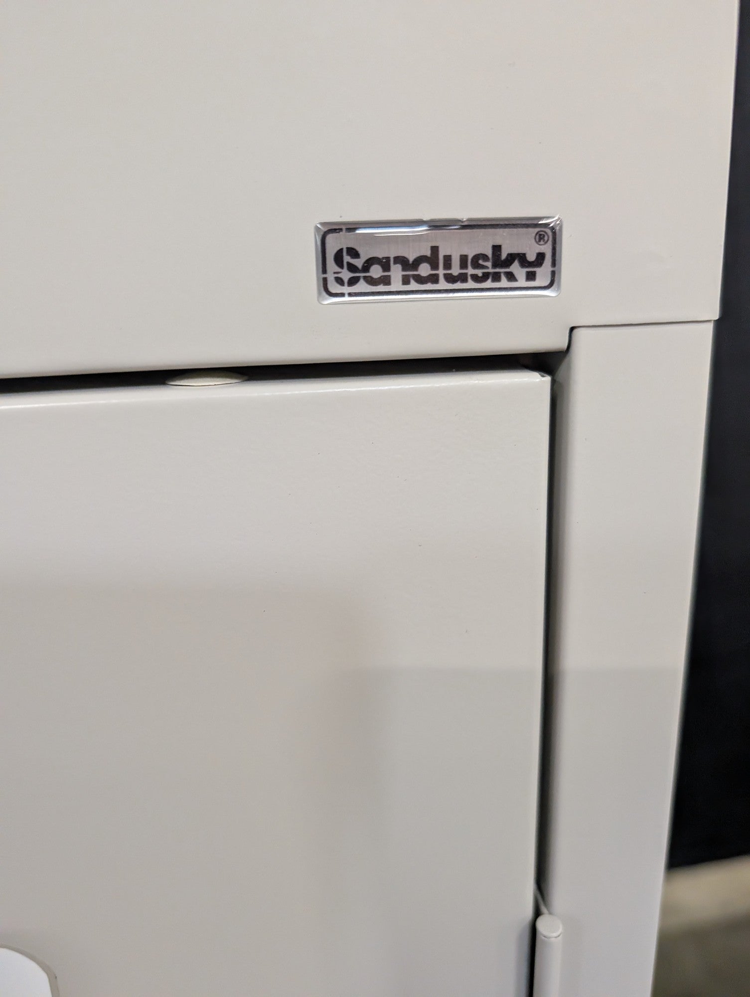 Sandusky Accuradora Commercial Metal Storage Cabinet with Adjustable Shelves