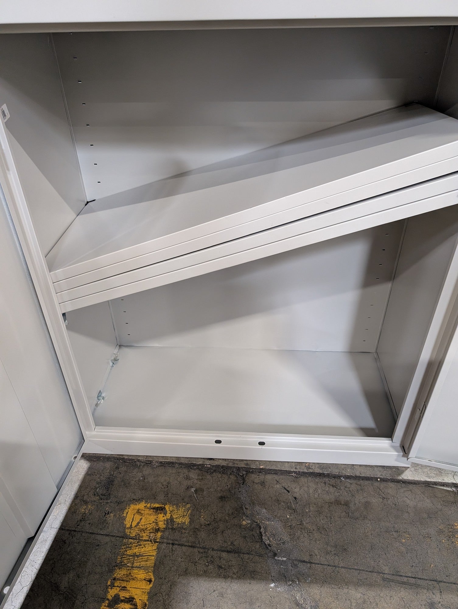 Sandusky Accuradora Commercial Metal Storage Cabinet with Adjustable Shelves
