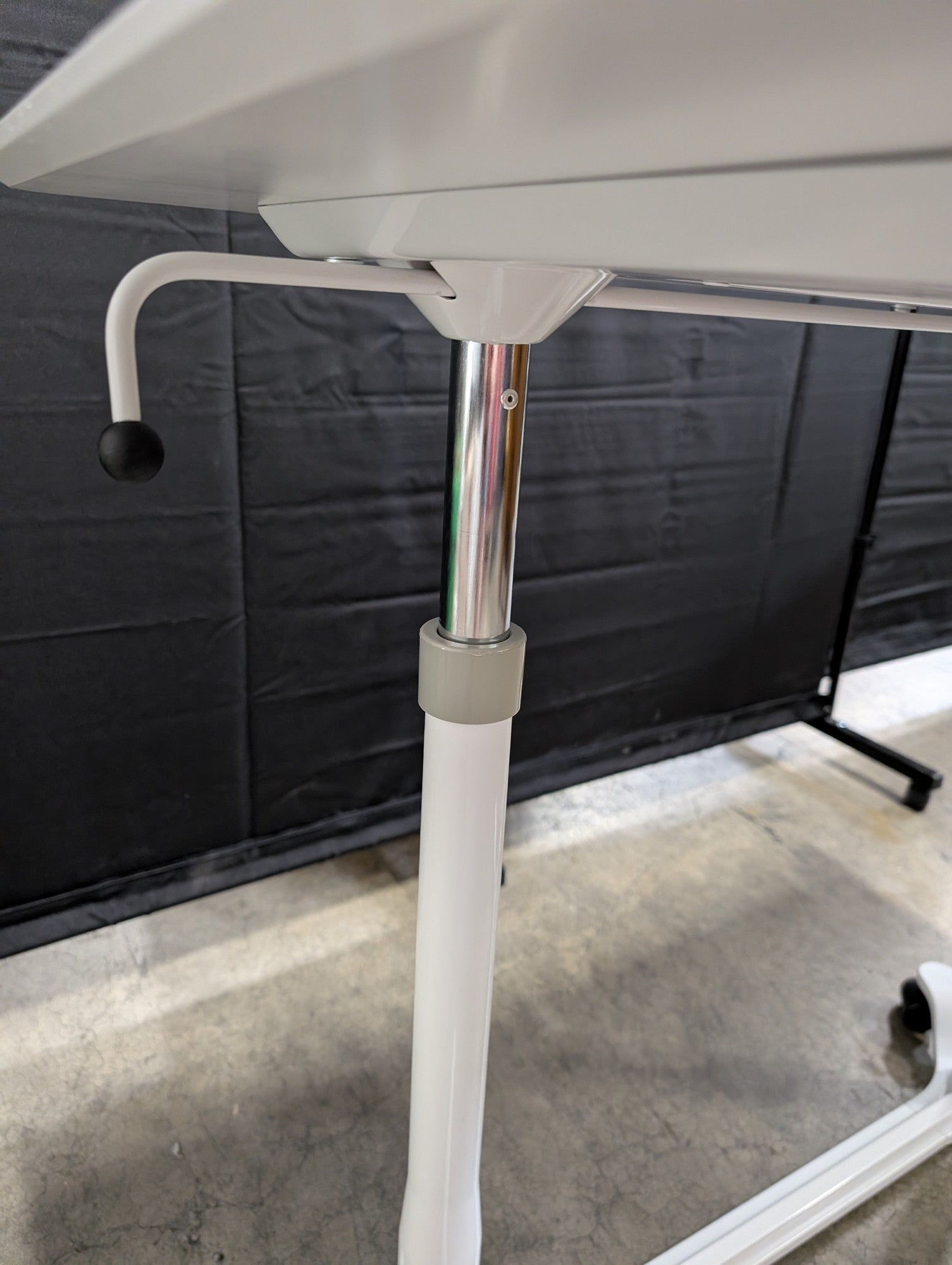 Modern White Adjustable Height Desk Table with Cable Management