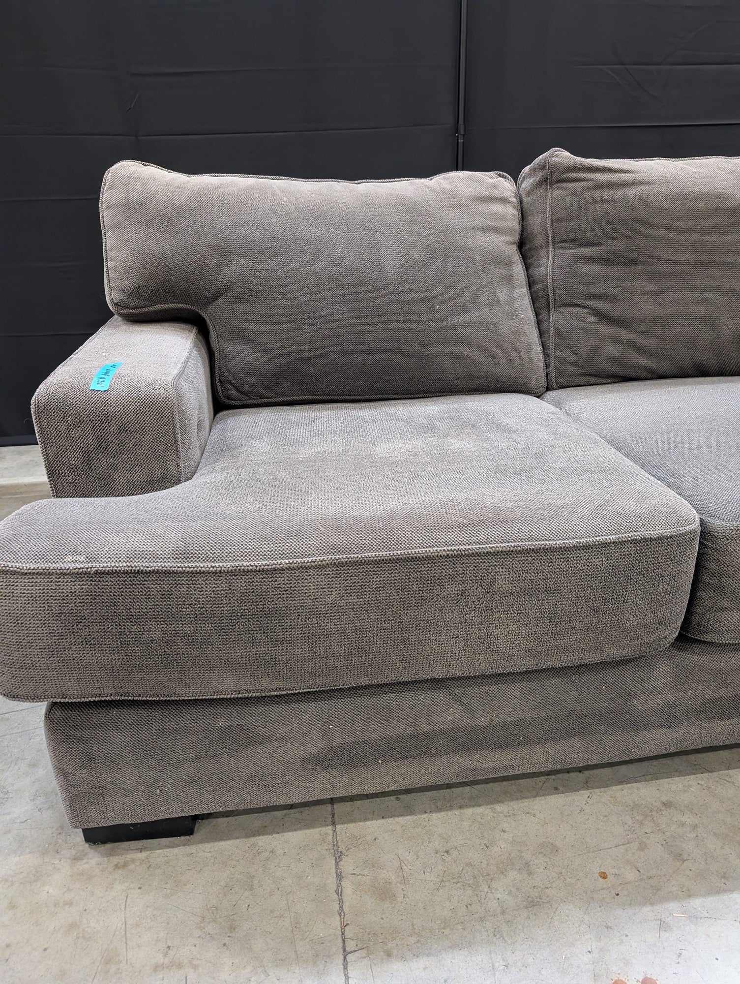 Pacific Furniture Industries Modern Grey Three-Seater Sofa with USB Port