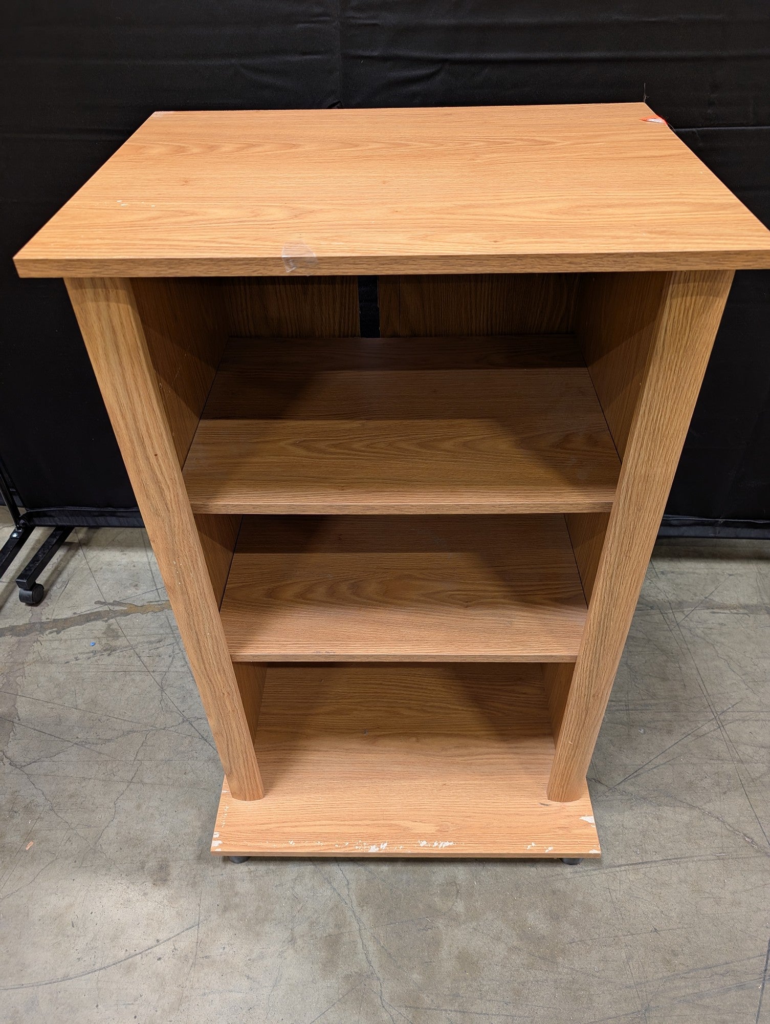 Mobile Wood Grain 4-Tier Storage Shelf with Tapered Design