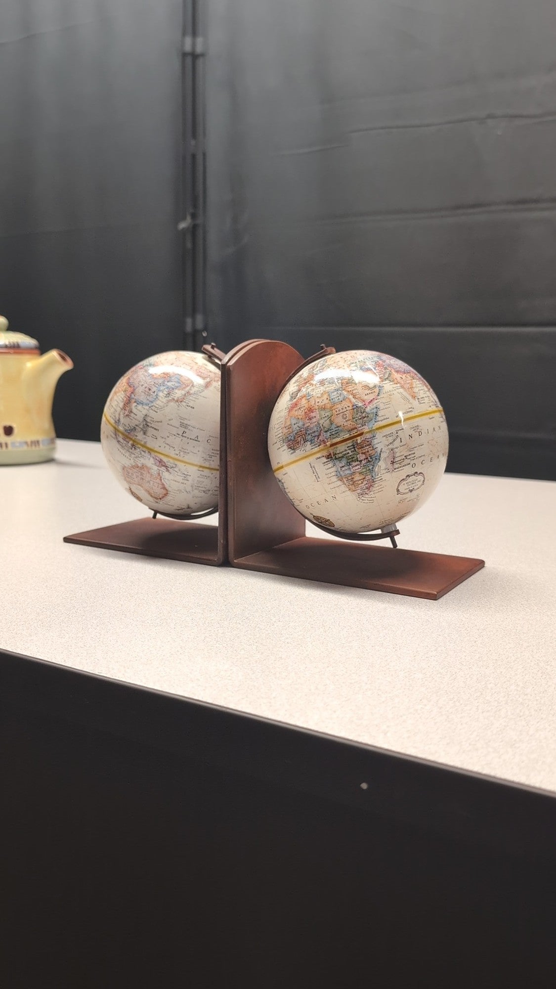 Replogle World Classic Series Globe Bookends