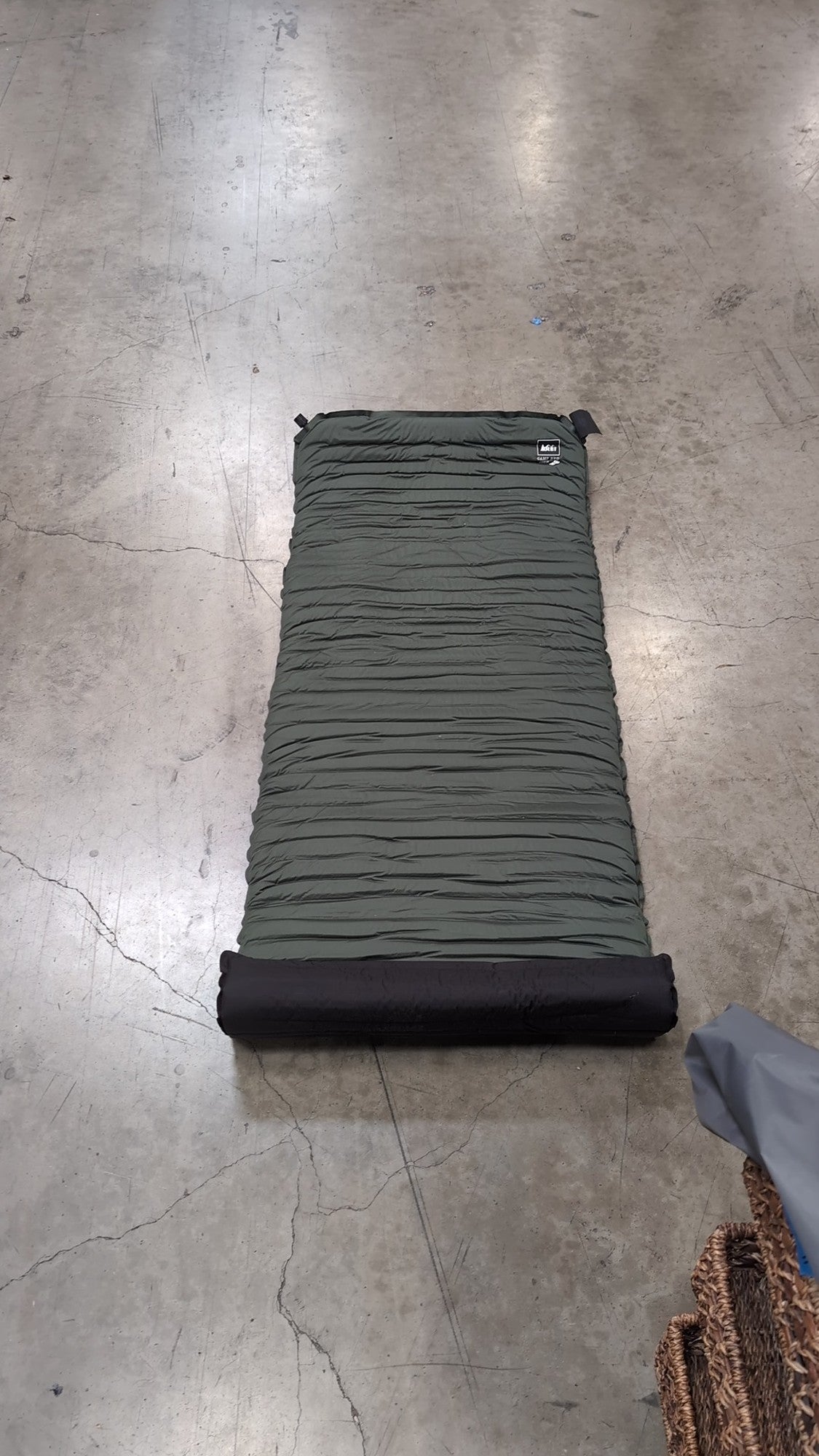 REI Camp Bed 3.5 Regular Self-Inflating Sleeping Pad Outdoor Gear
