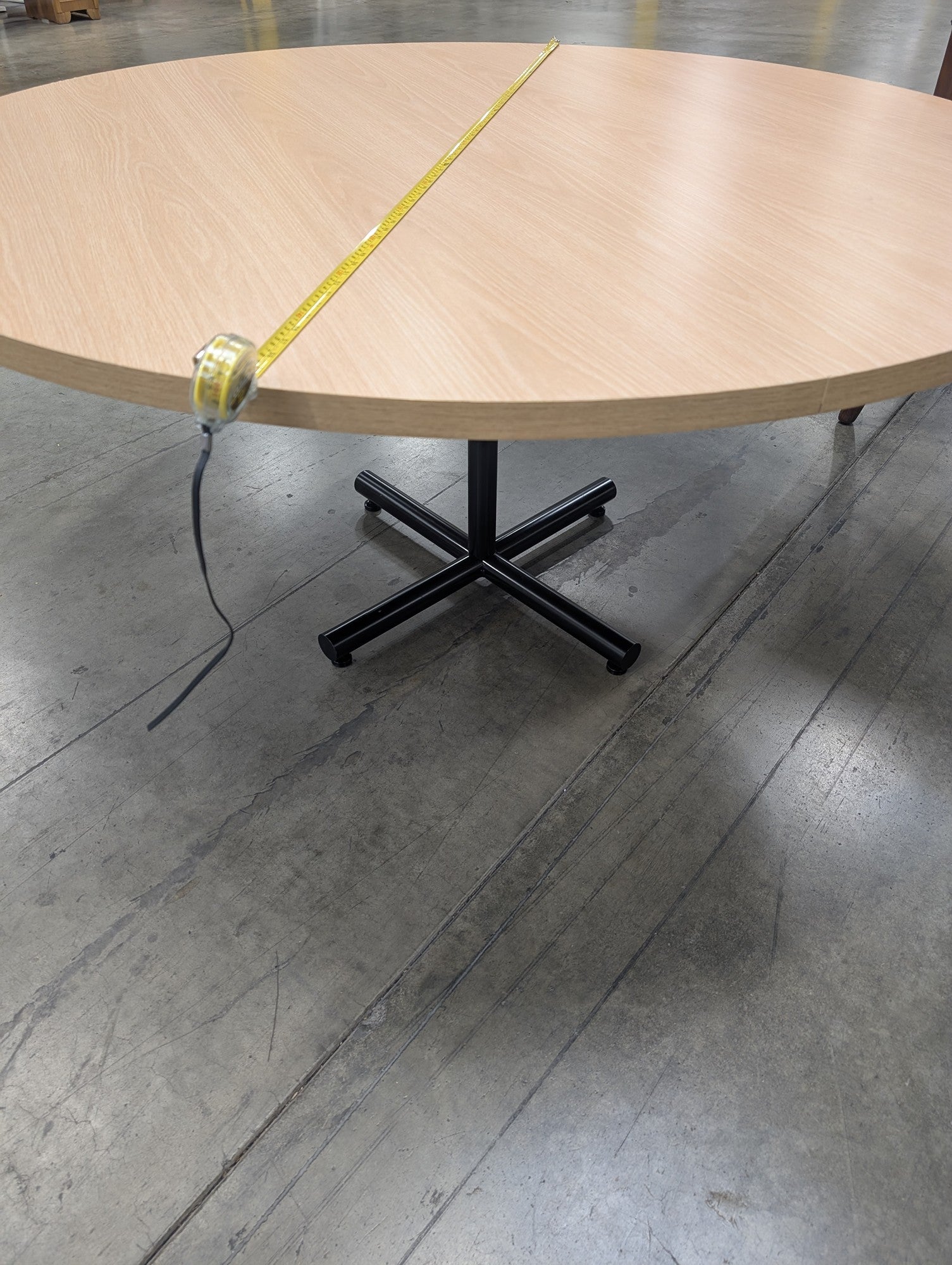 5' Round Table