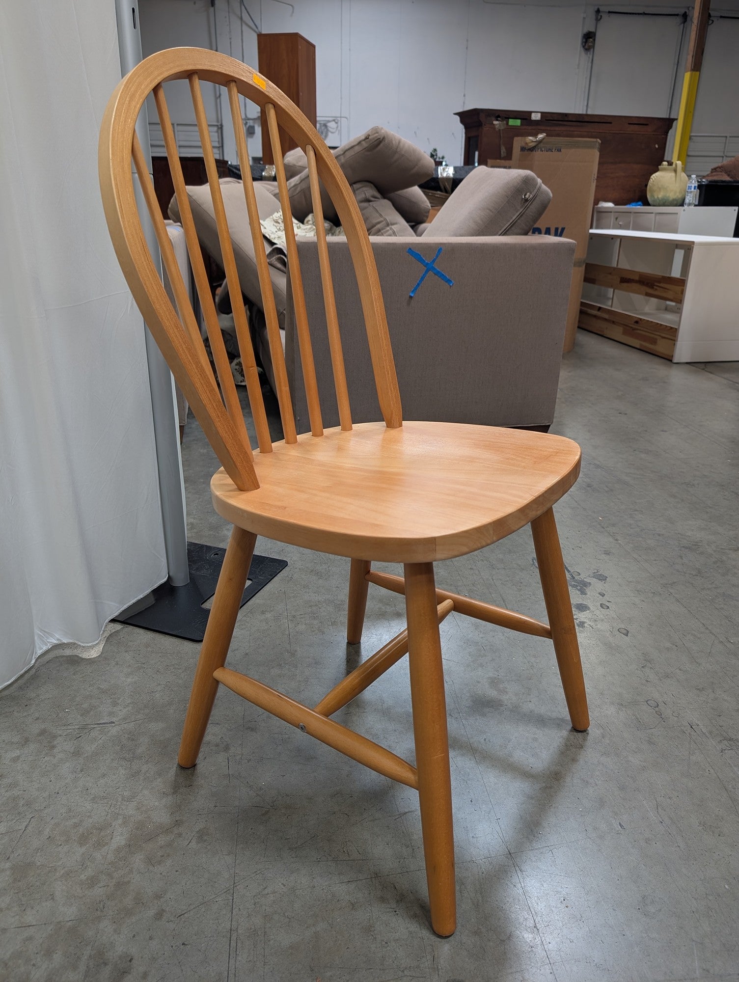 Classic Natural Wood Spindle Back Windsor Dining Chair