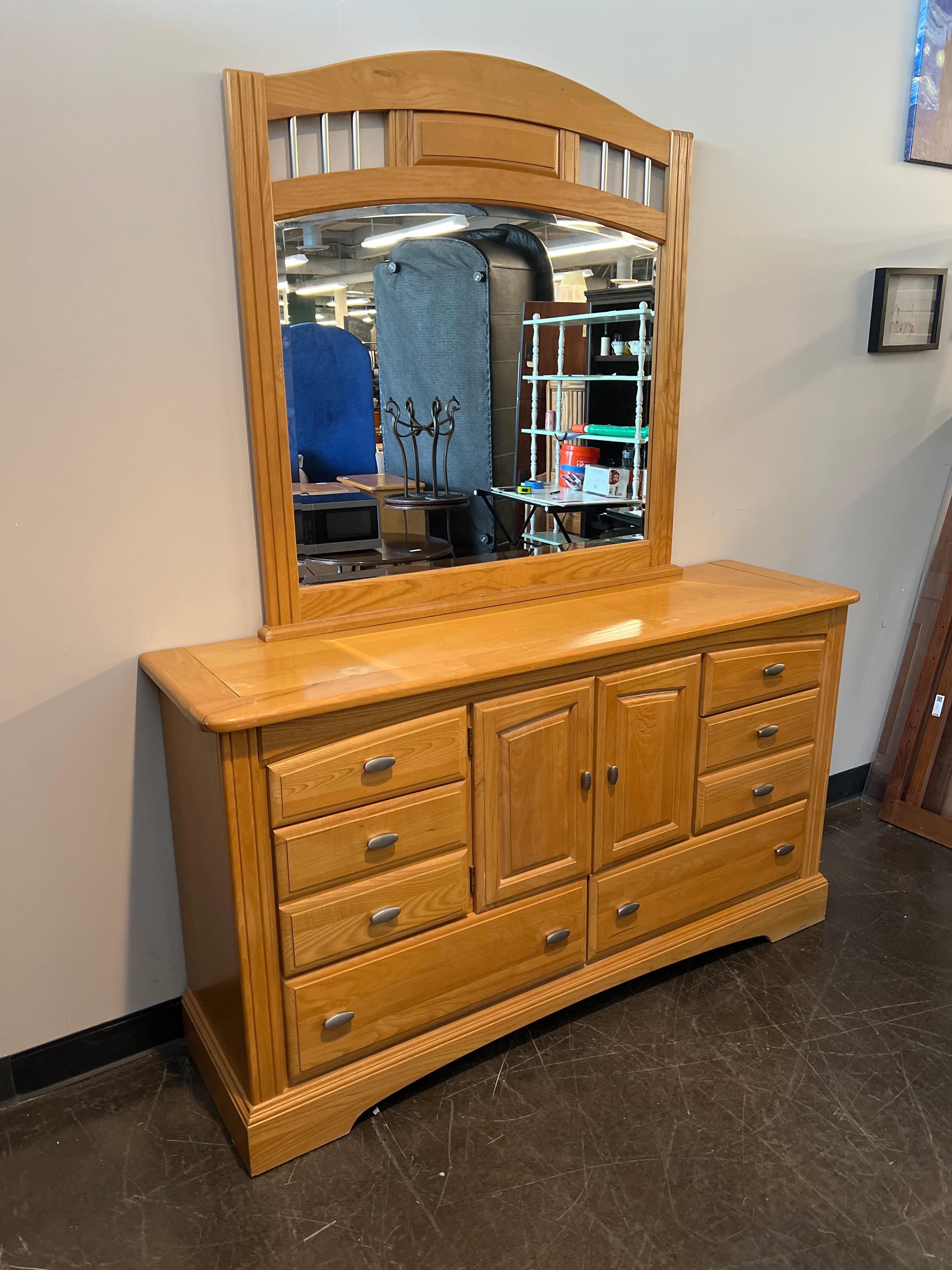 Oak Dresser with Mirror – 10 Drawers + Cabinet Storage