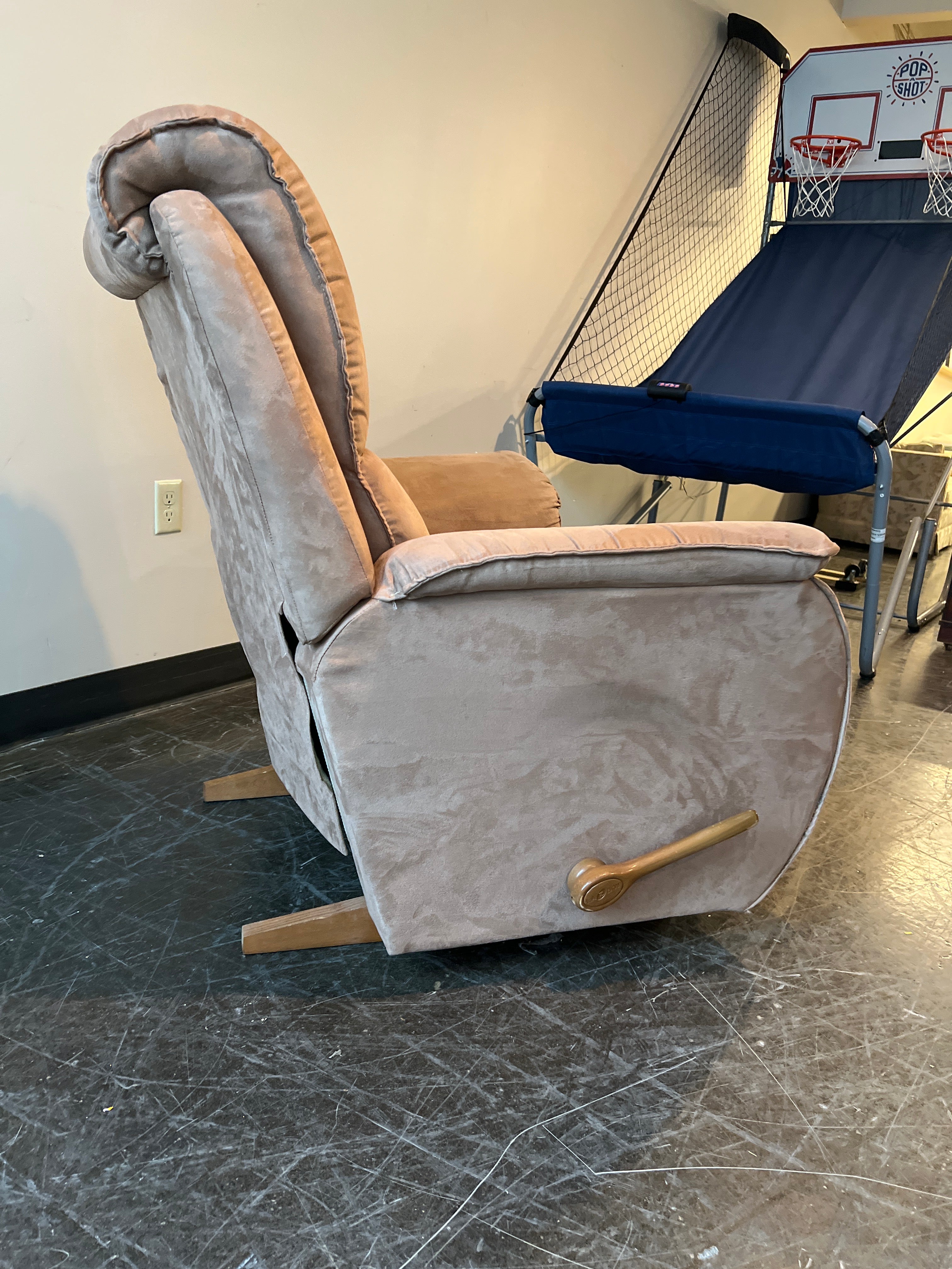 LA-Z-BOY Tan Fabric Recliner Chair
