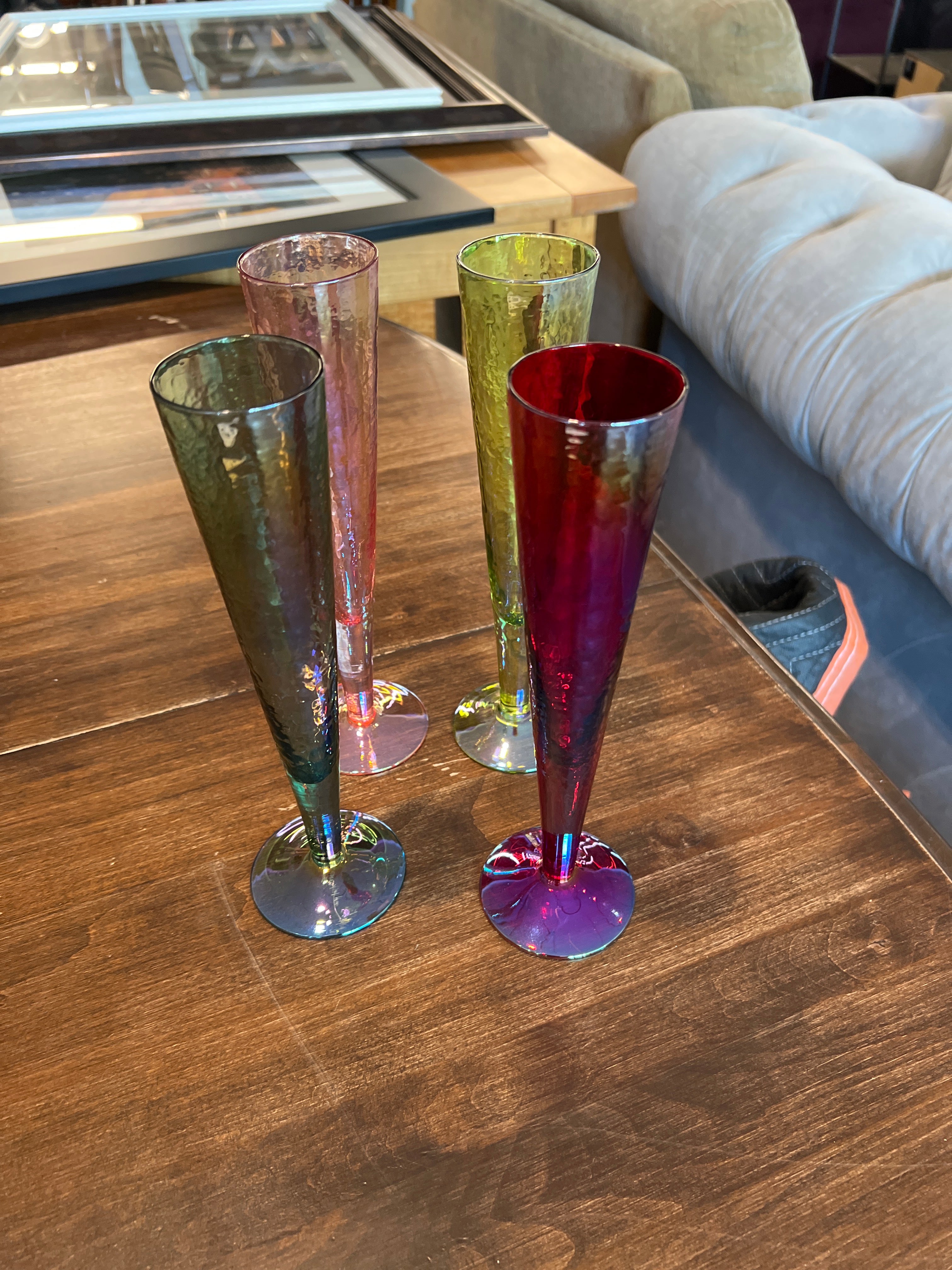 Tommy Bahama Luster Champagne Glasses — Set of 4