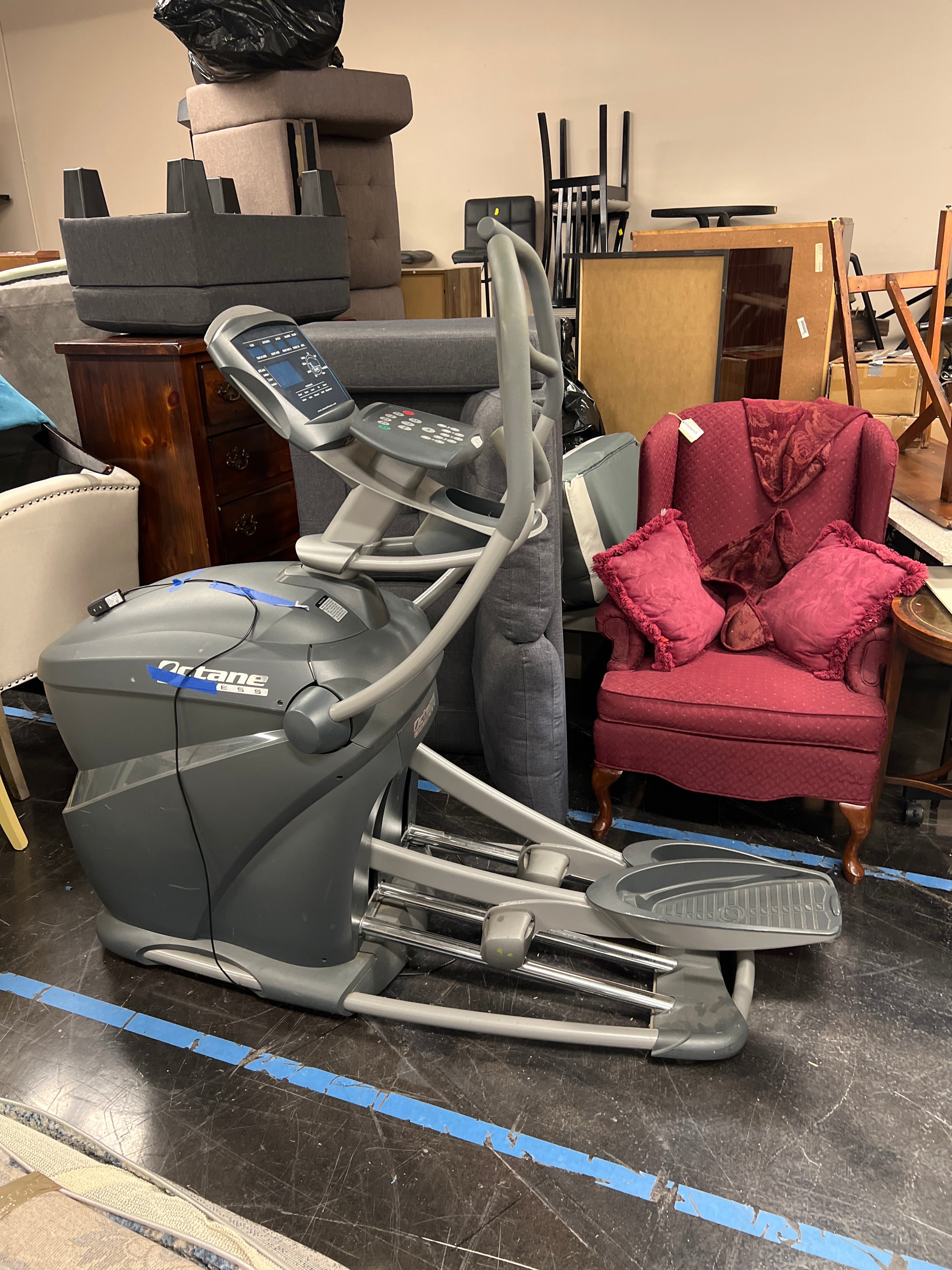 Octane Fitness Elliptical Machine