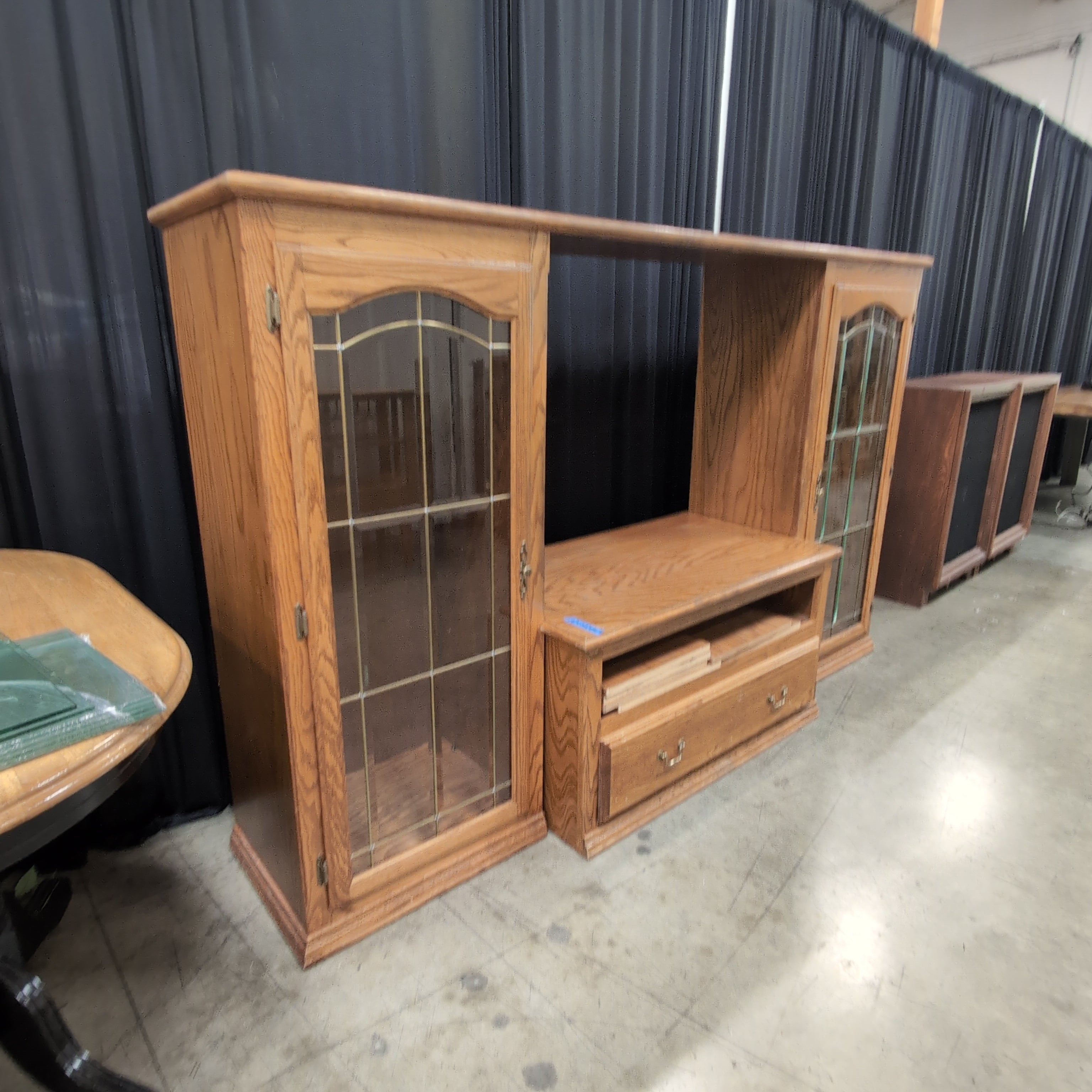 Light Oak Traditional Style China Cabinet with Glass Doors