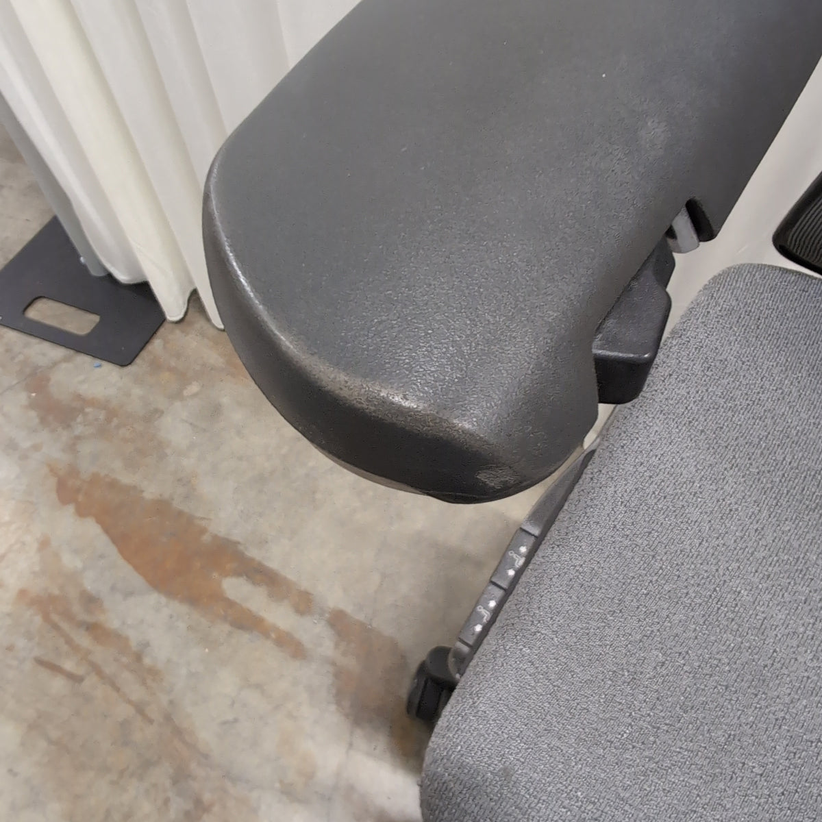 Gray Mesh Back Swivel Office Chair with Adjustable Arms