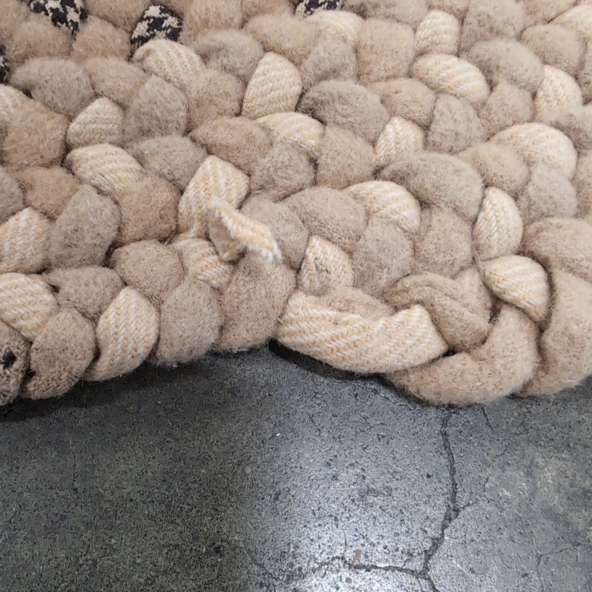 Multi-Tone Braided Round Area Rug