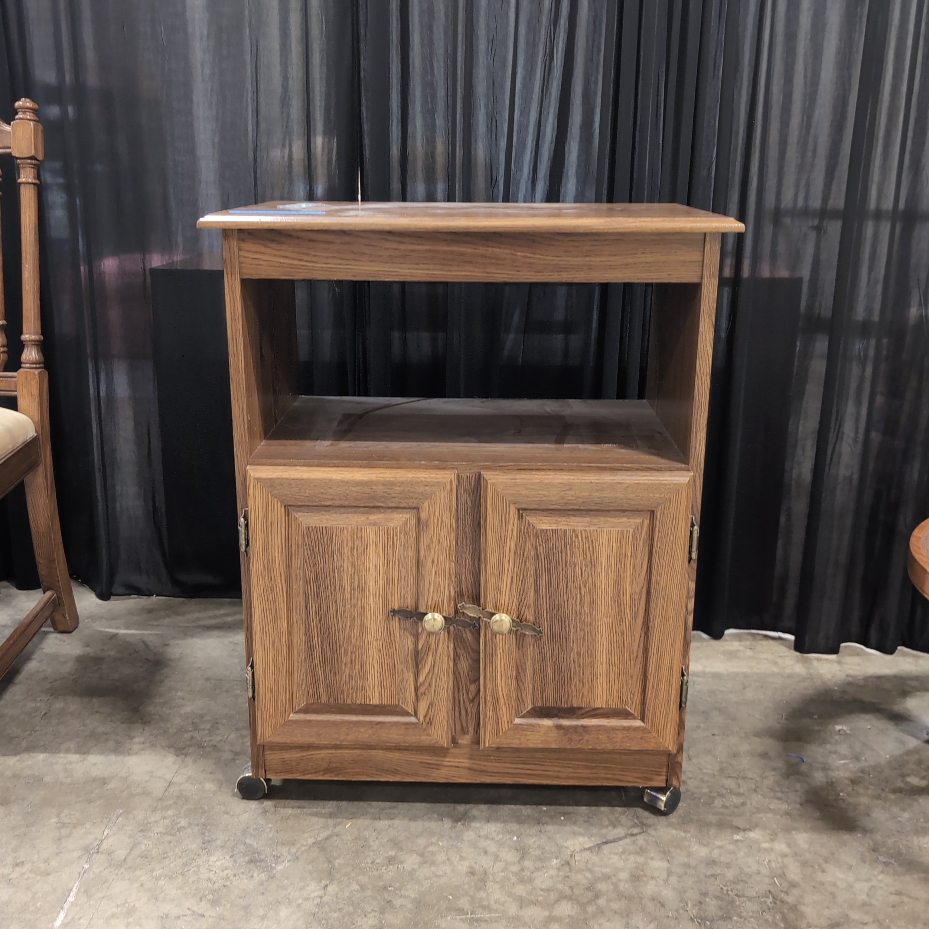 Traditional Medium Wood Four-Drawer Dresser with Ornate Hardware