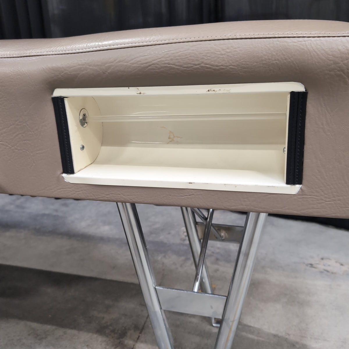 Neutral Light Gray Portable Massage Table with Face Cradle