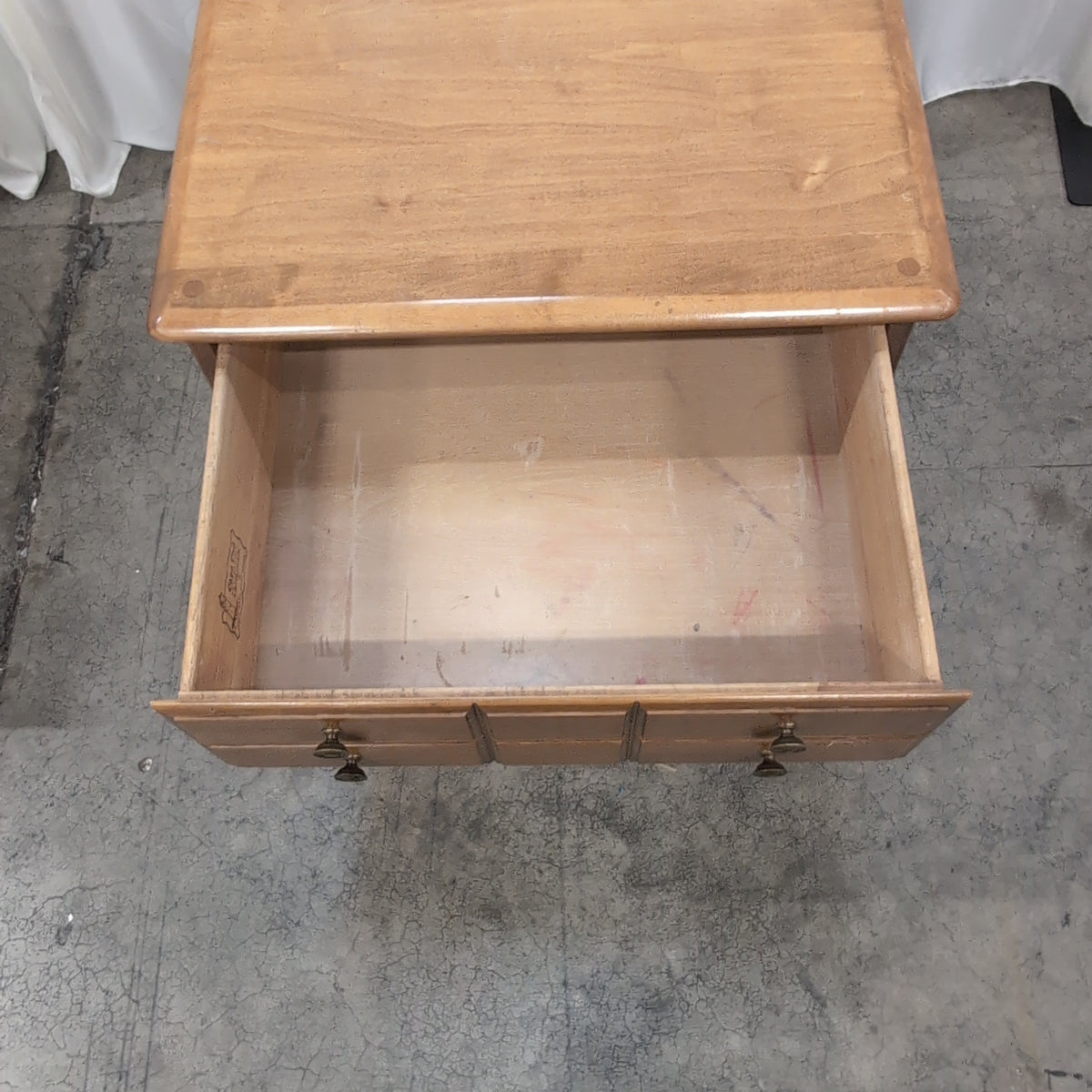 Light Wood Traditional Desk with Spindle Gallery