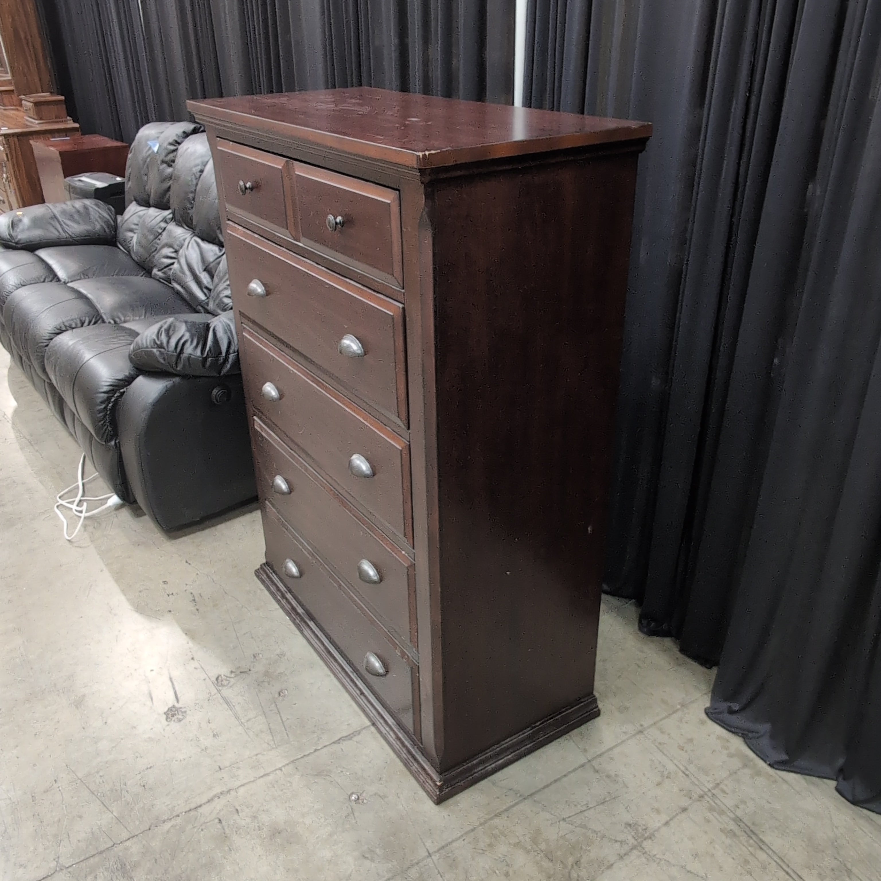 Traditional Dark Wood Six-Drawer Dresser