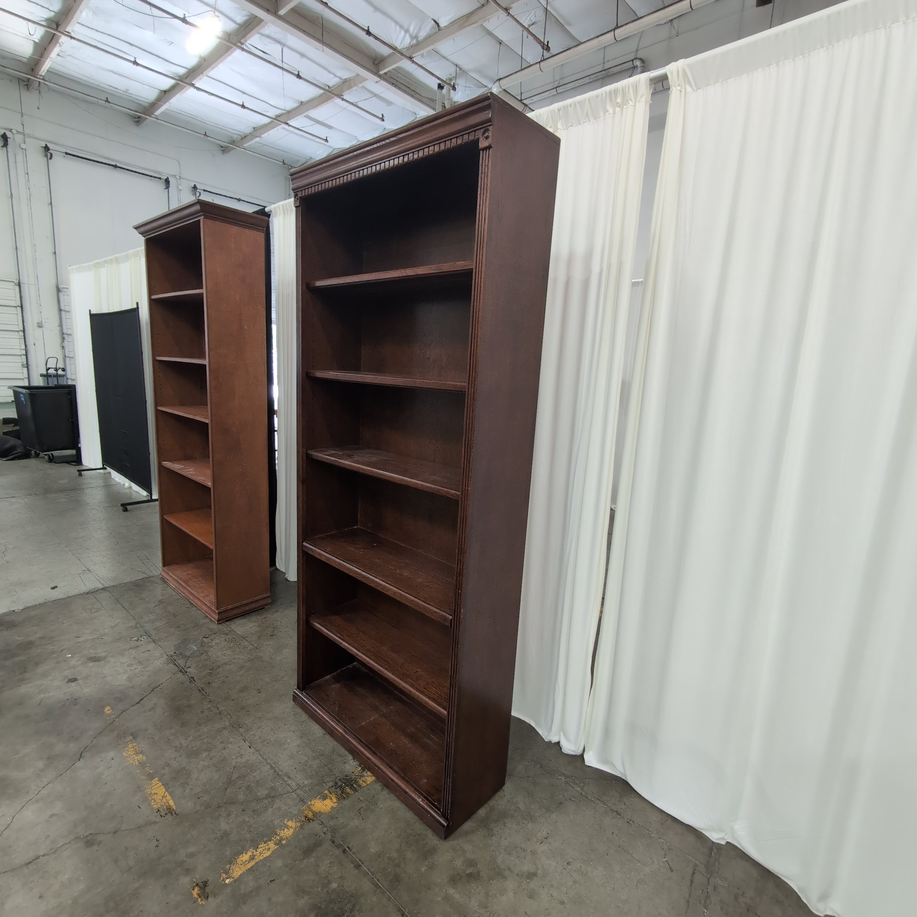 Traditional Dark Wood Five-Shelf Bookcase