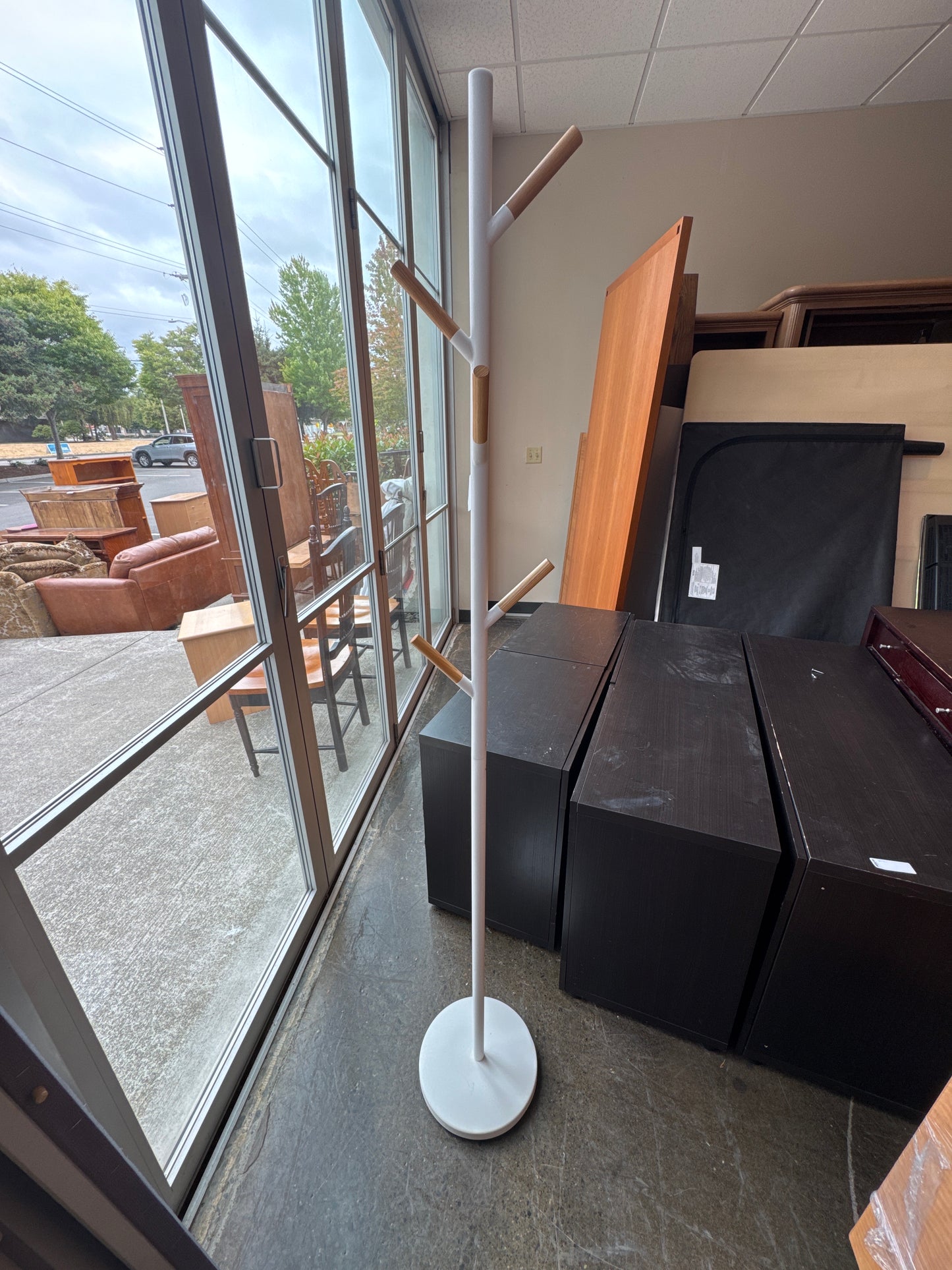 Modern Minimalist Coat Rack