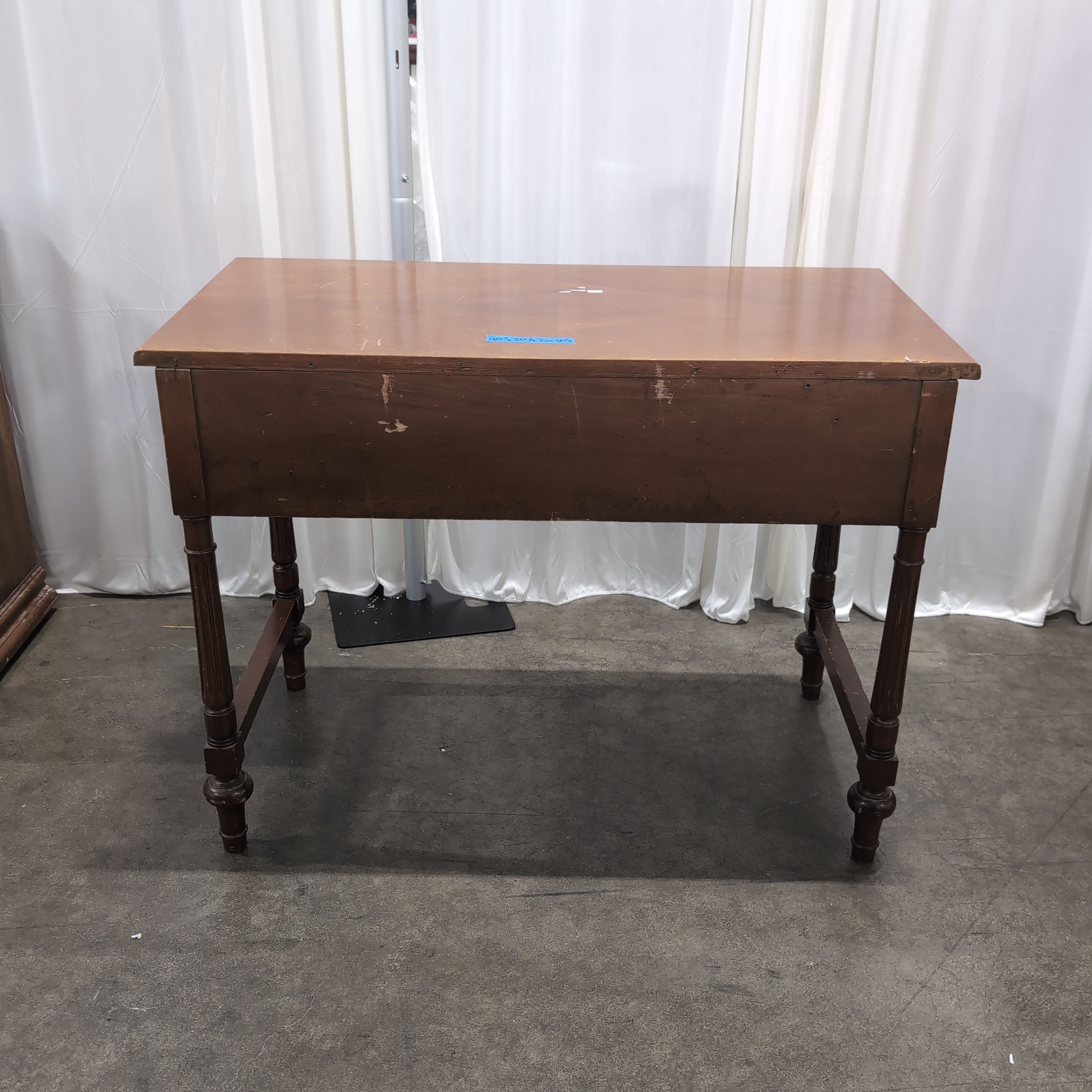 Traditional Reddish-Brown Wood Desk with Ornate Legs